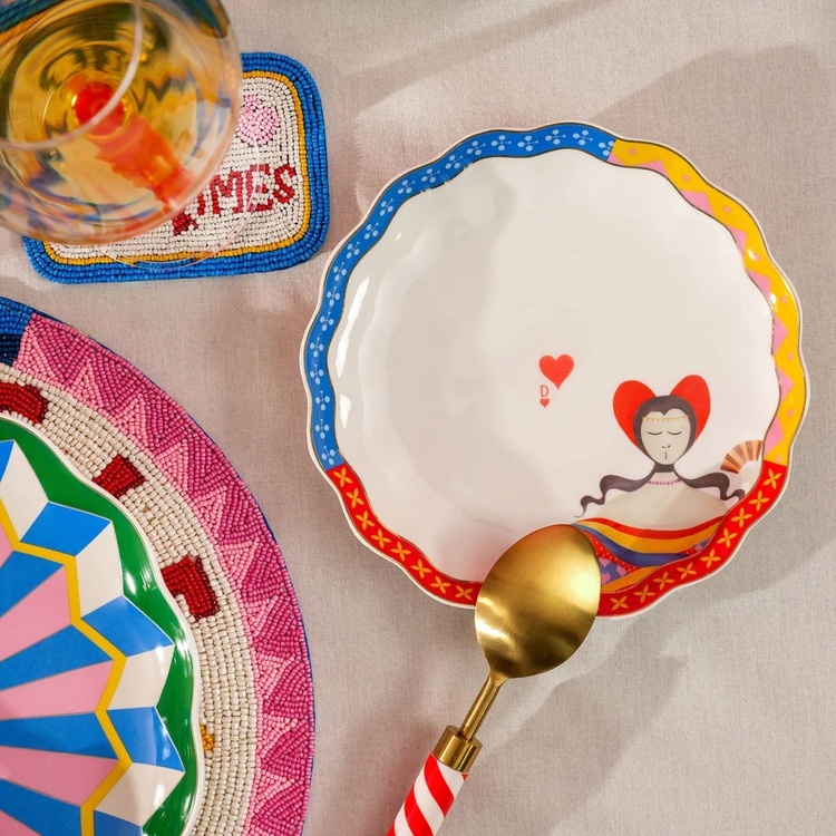 İLHAM DOLU TABAKLAR