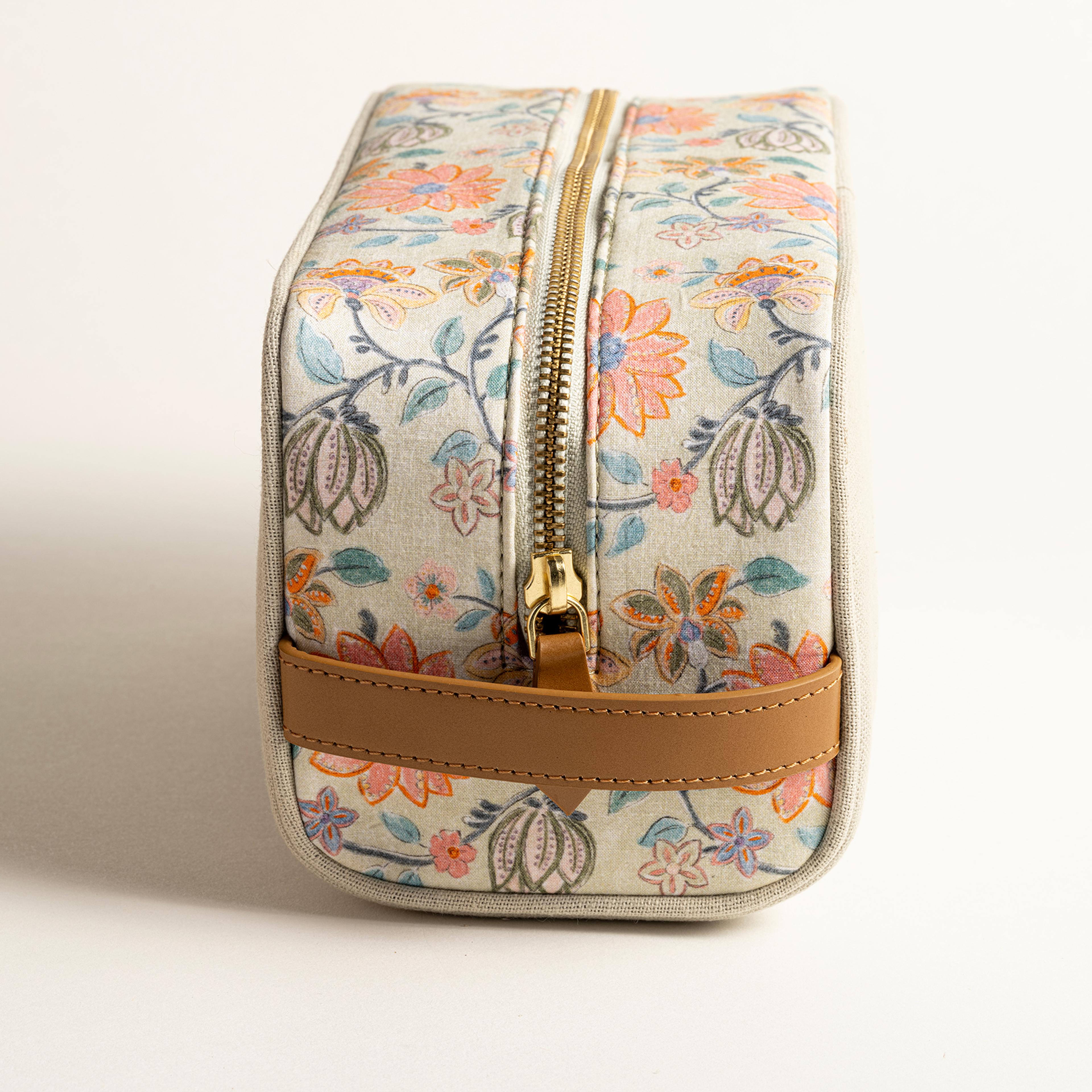 Noıda Baskılı Makyaj Çantası 9,75x5,25x5 Cm Yeşil