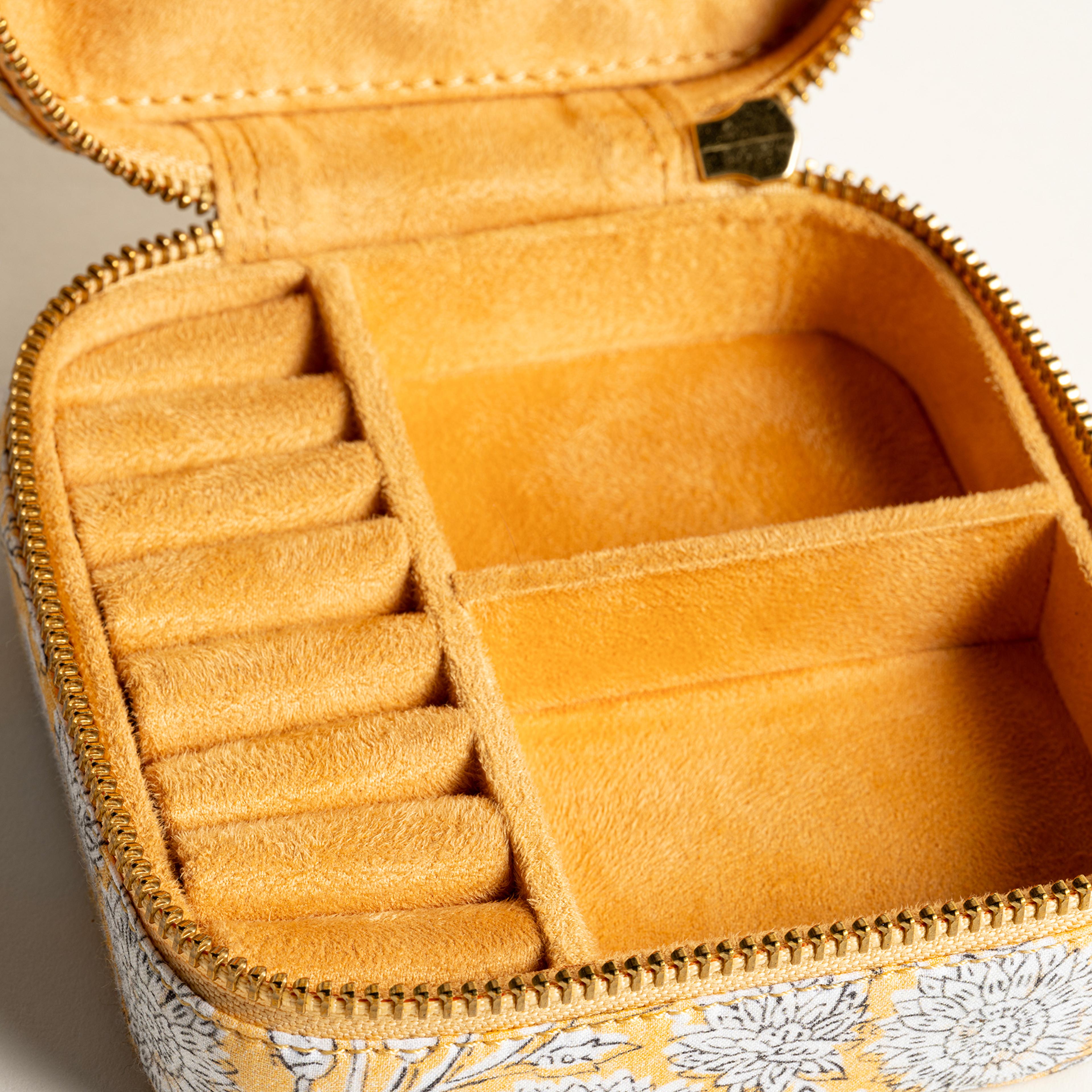 Noıda Baskılı Dekoratif Kutu 12.10x12.10 Cm Sarı