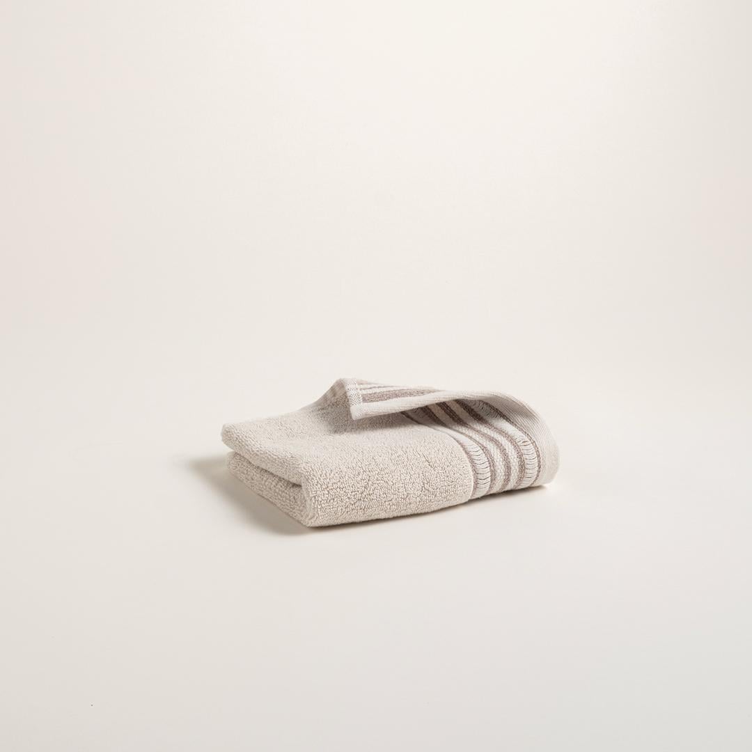 Vıseu Jakar Bordürlü Pamuk %100 Pamuk El Havlusu 30x50 Cm Bej