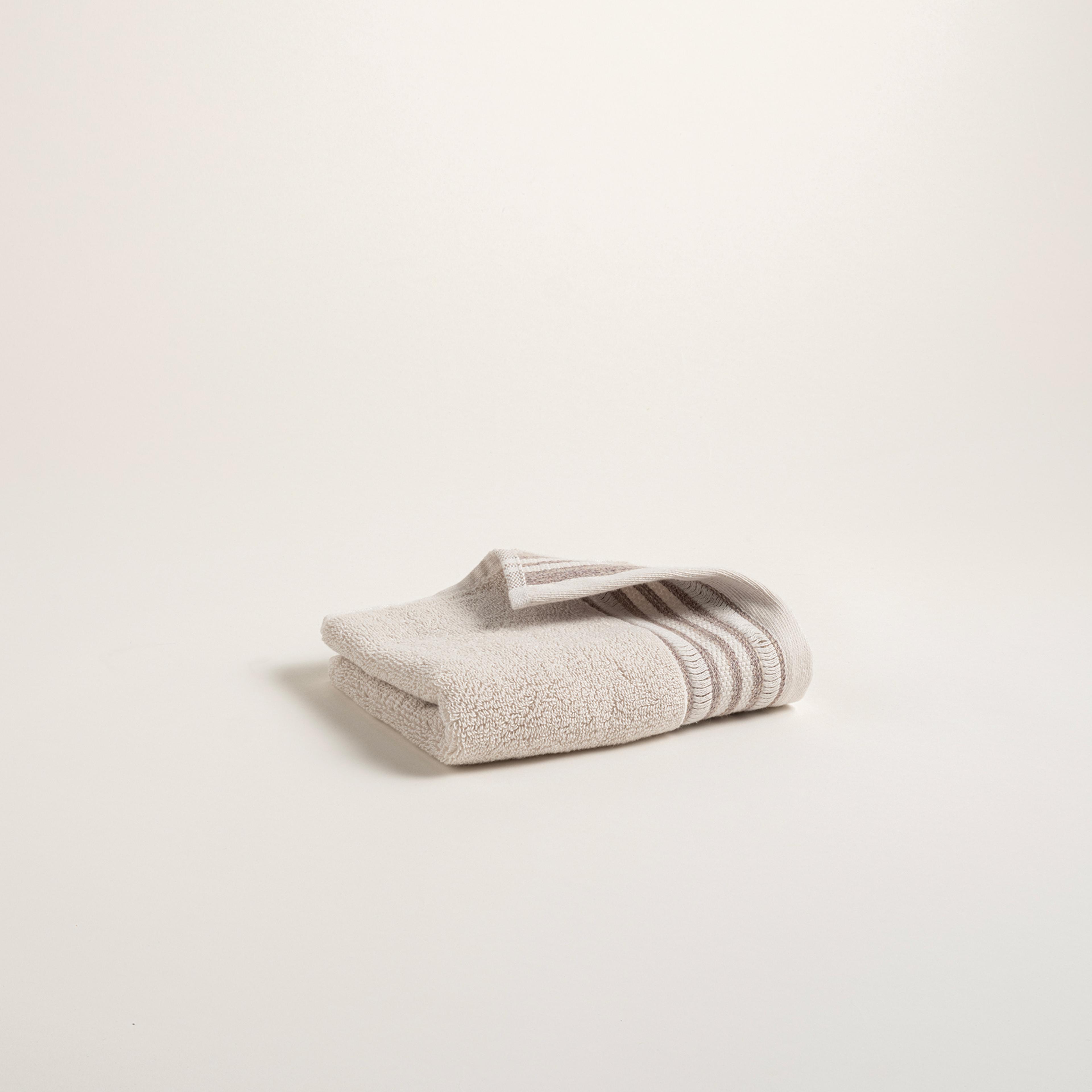 Vıseu Jakar Bordürlü Pamuk %100 Pamuk El Havlusu 30x50 Cm Bej