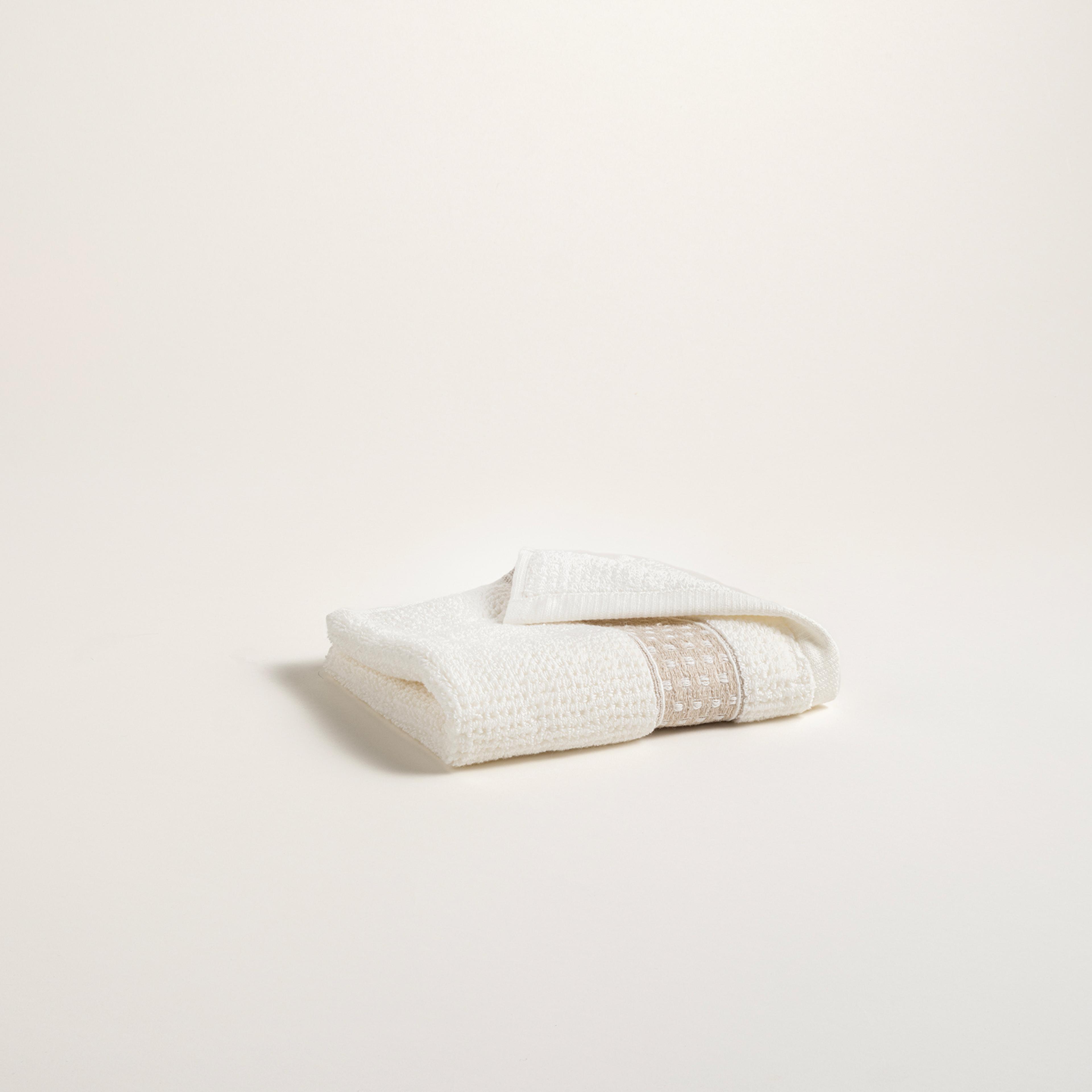 Vıseu Dar Jakar Bordürlü Pamuk %100 Pamuk El Havlusu 30x50 Cm Ekru