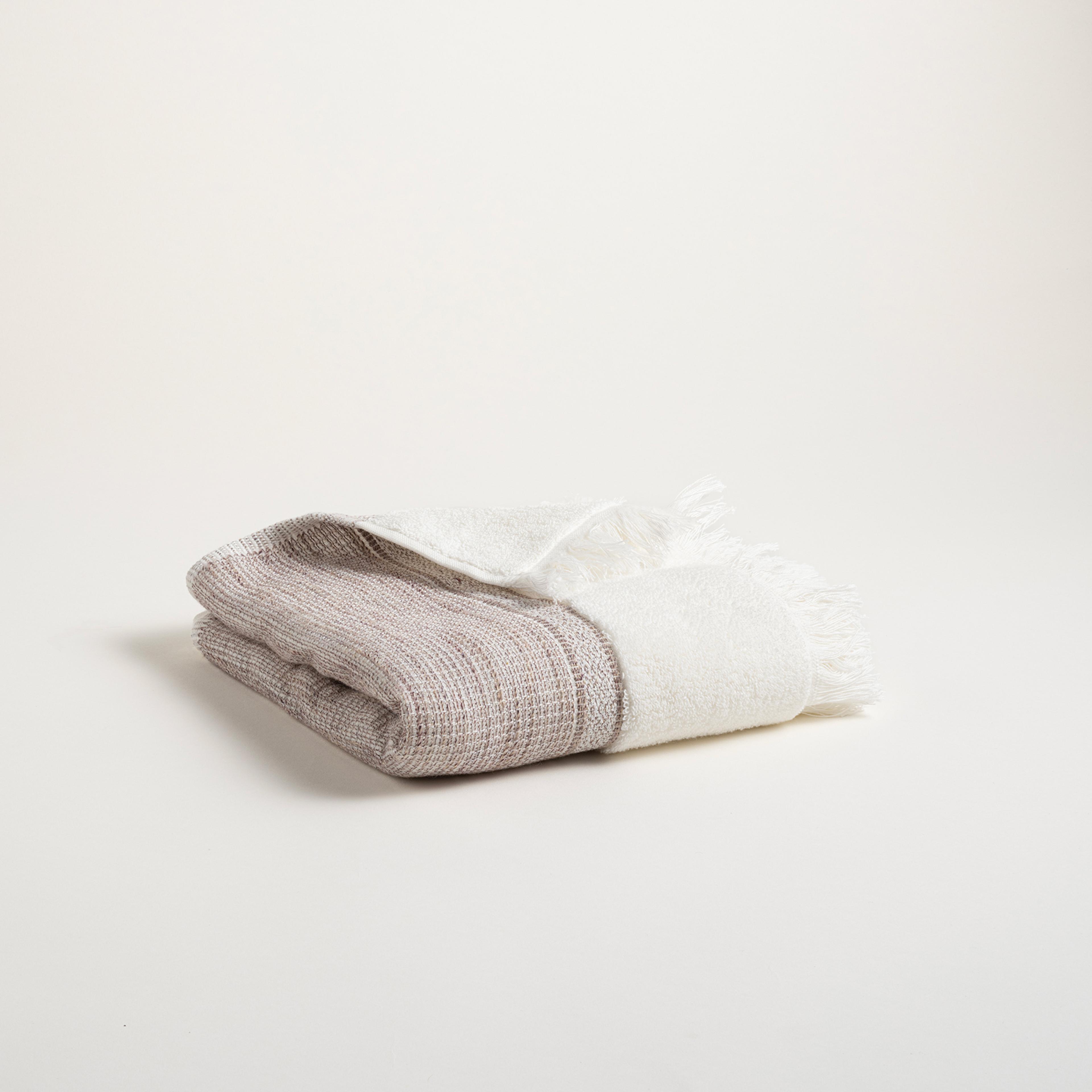 Vıseu Saçaklı Jakar Bordürlü Pamuk %100 Pamuk Yüz Havlusu 50x90 Cm Ekru