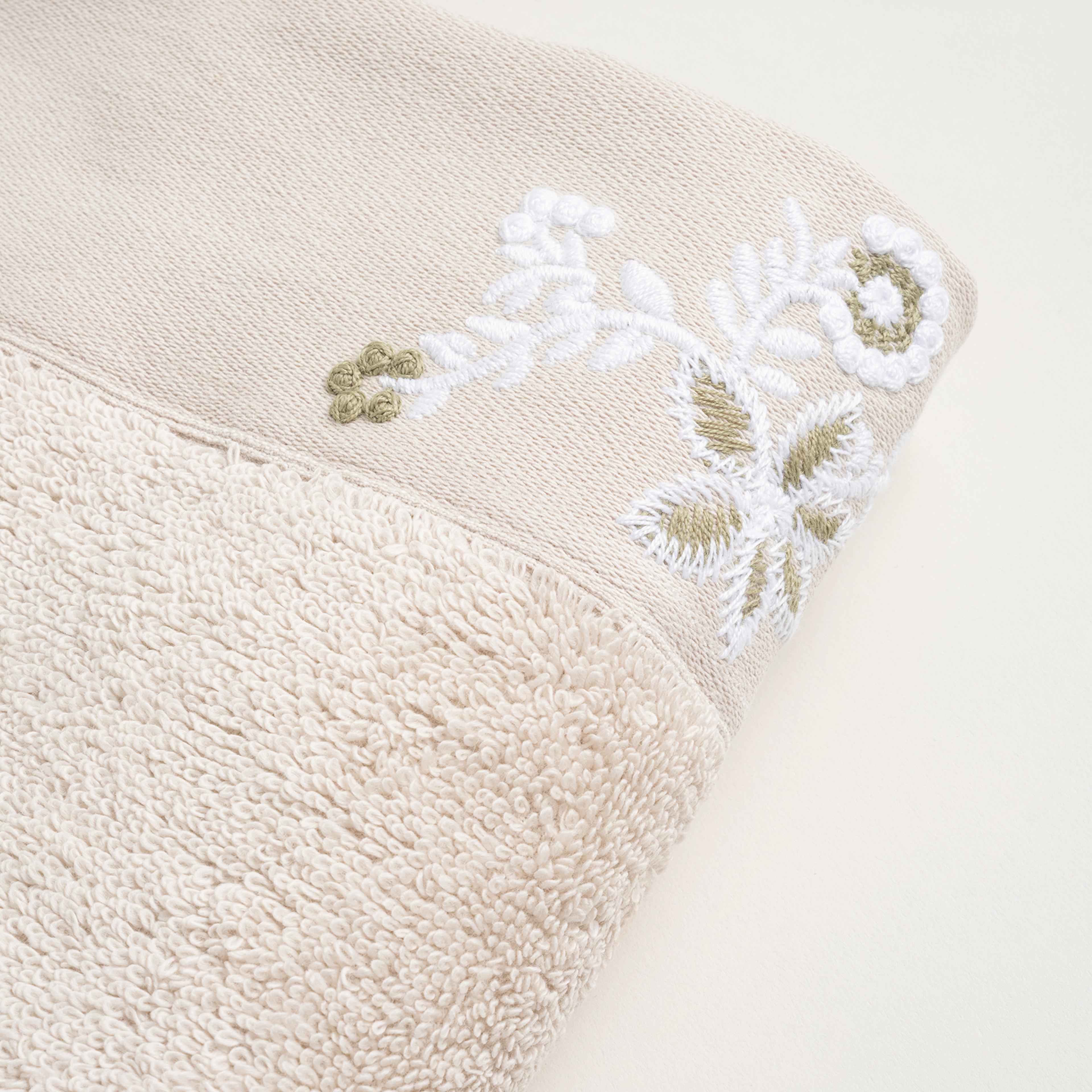 Ornaz Nakışlı Pamuk %100 Pamuk El Havlusu 30x50 Cm Krem