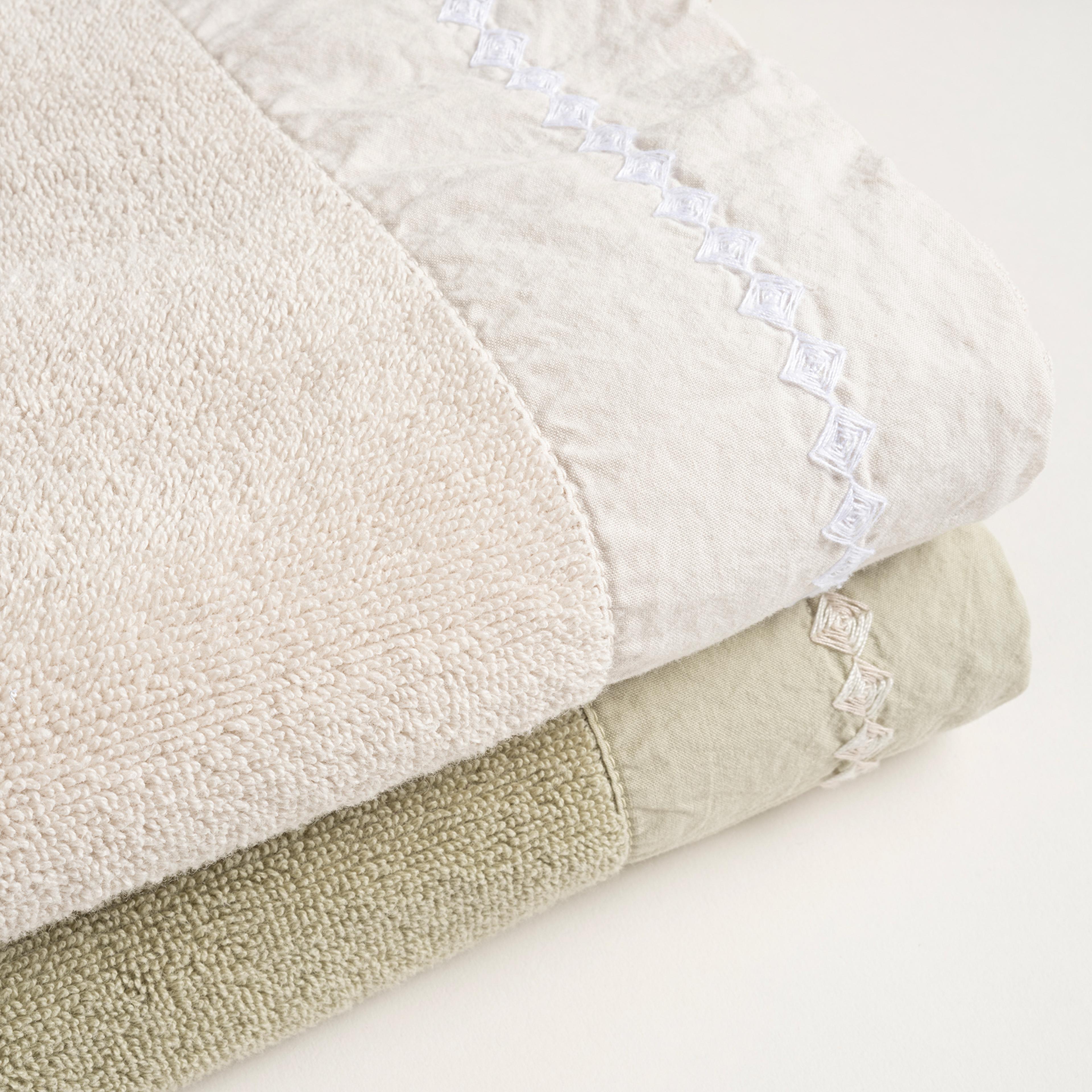 Faro Nakışlı Pamuk %100 Pamuk El Havlusu 30x50 Cm Krem