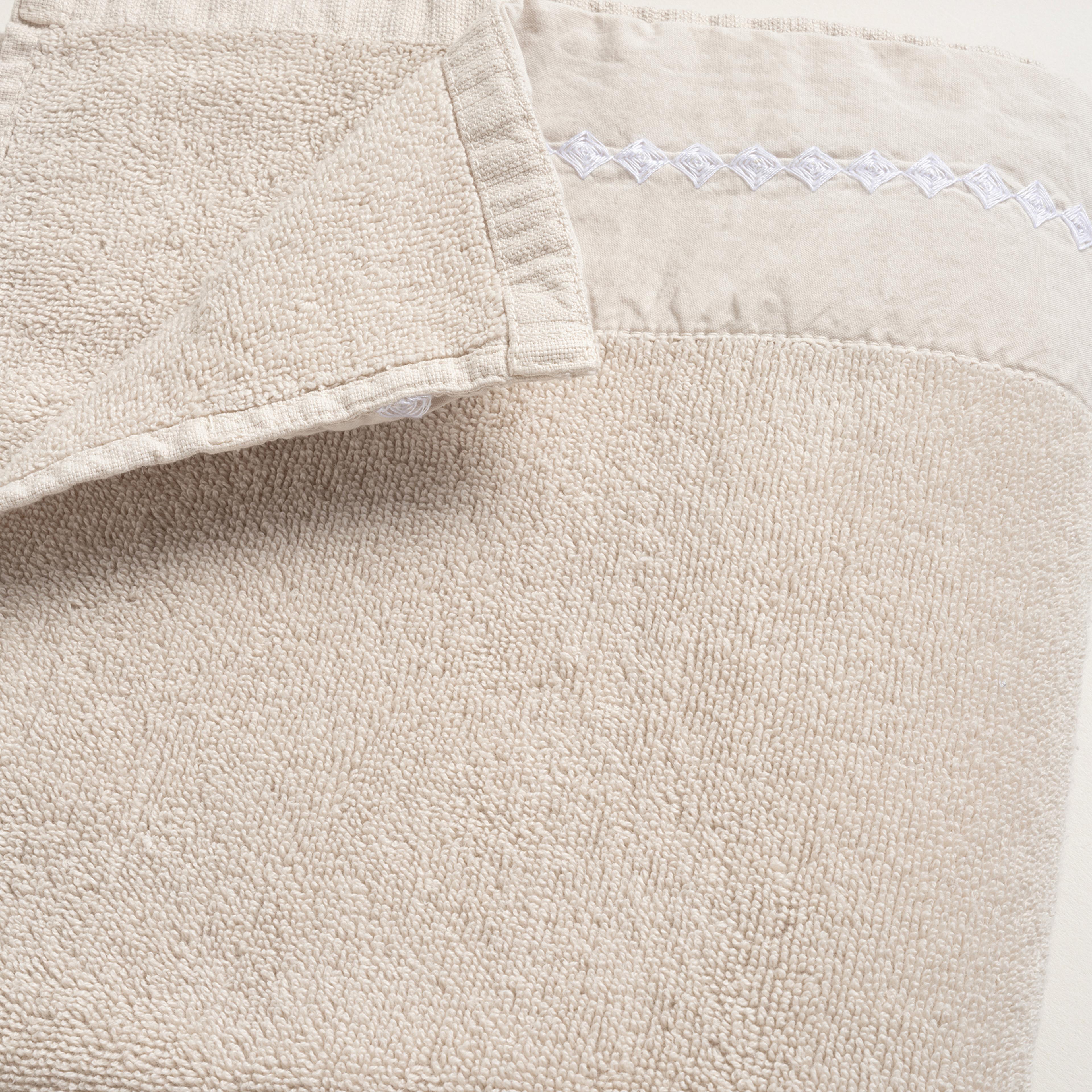 Faro Nakışlı Pamuk %100 Pamuk El Havlusu 30x50 Cm Krem