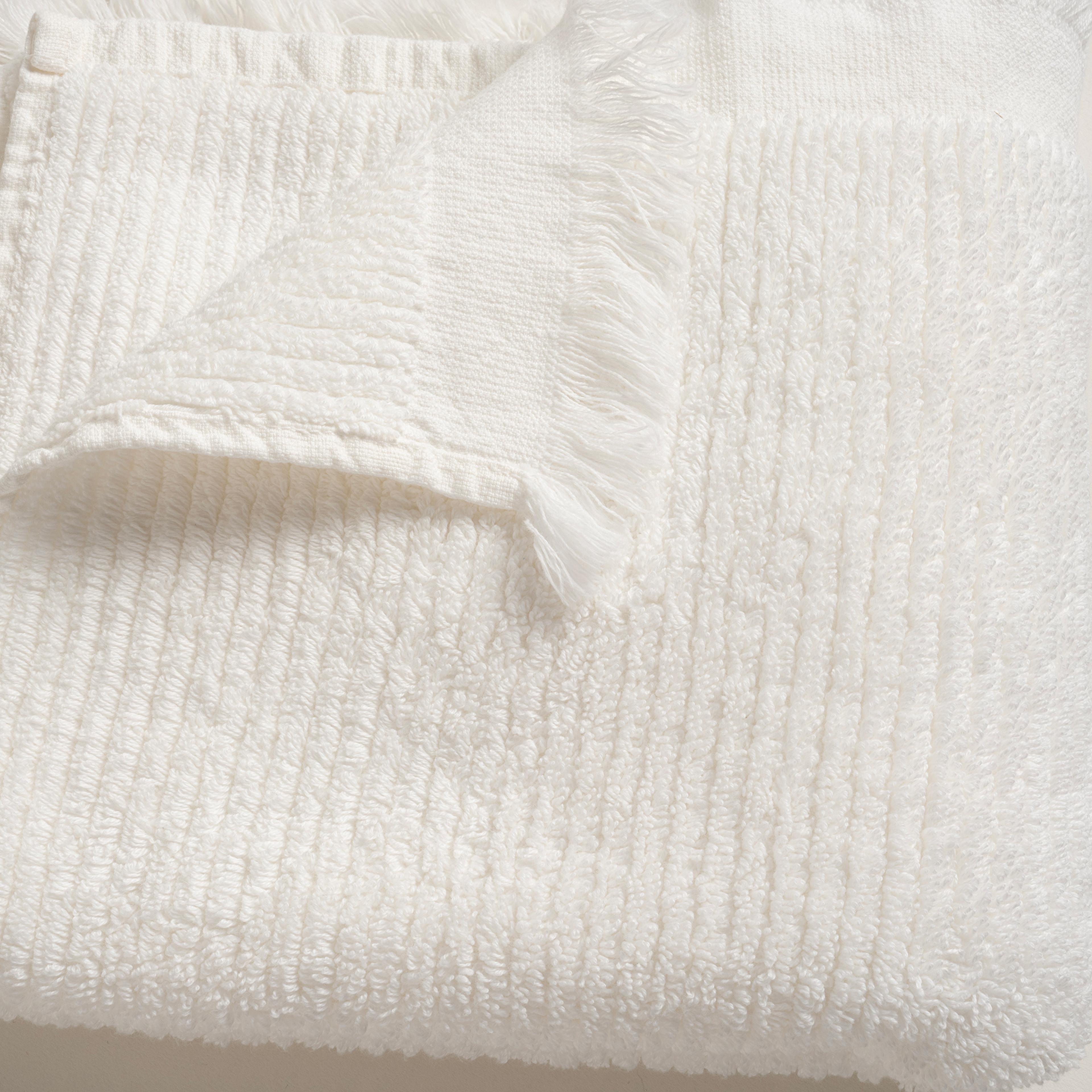 Faro Kenar Saçaklı Pamuk %100 Pamuk El Havlusu 30x50 Cm Ekru