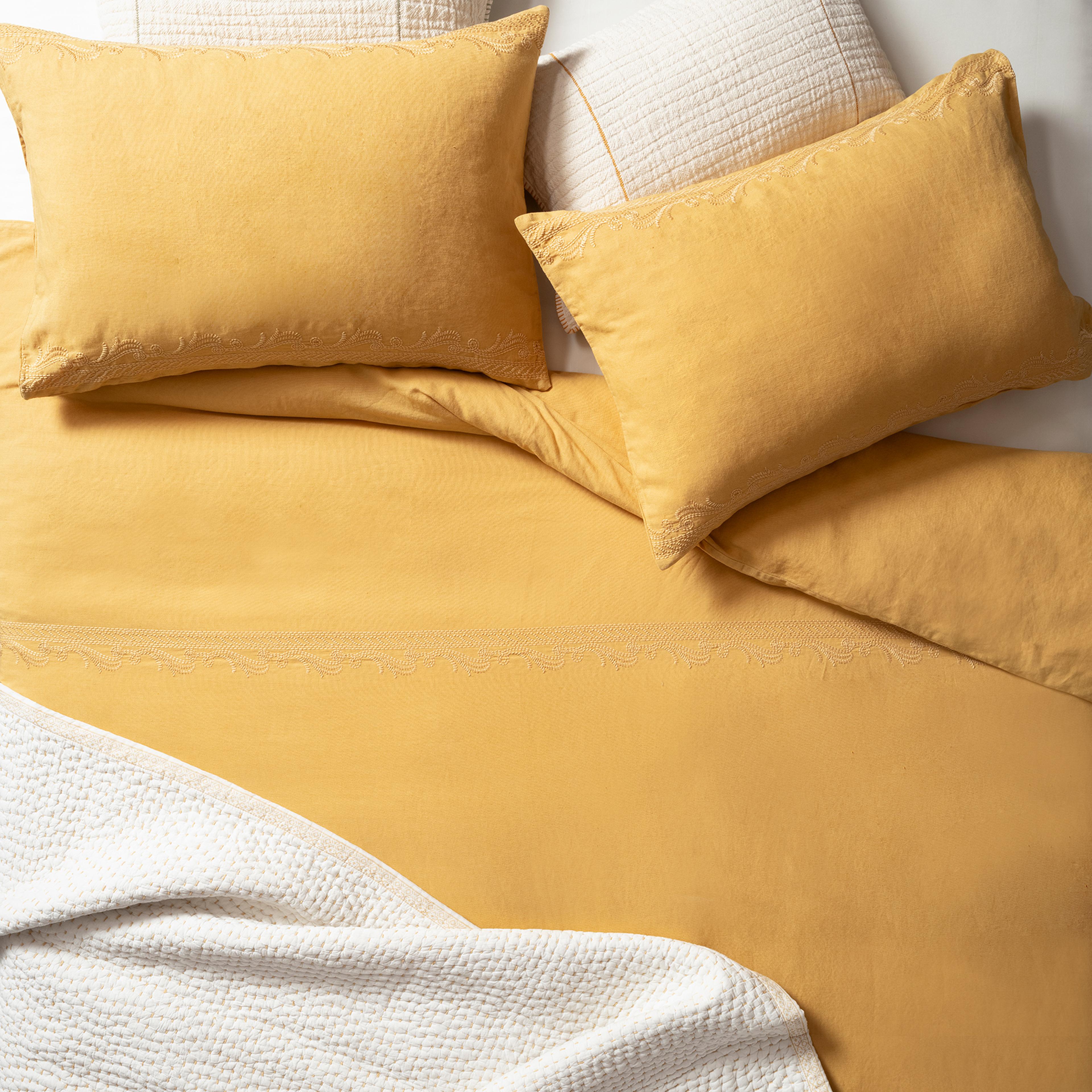 Mıno Nakışlı Çift Kişilik Pamuk Pamuk Keten Nevresim Seti 200x220 Cm Sarı