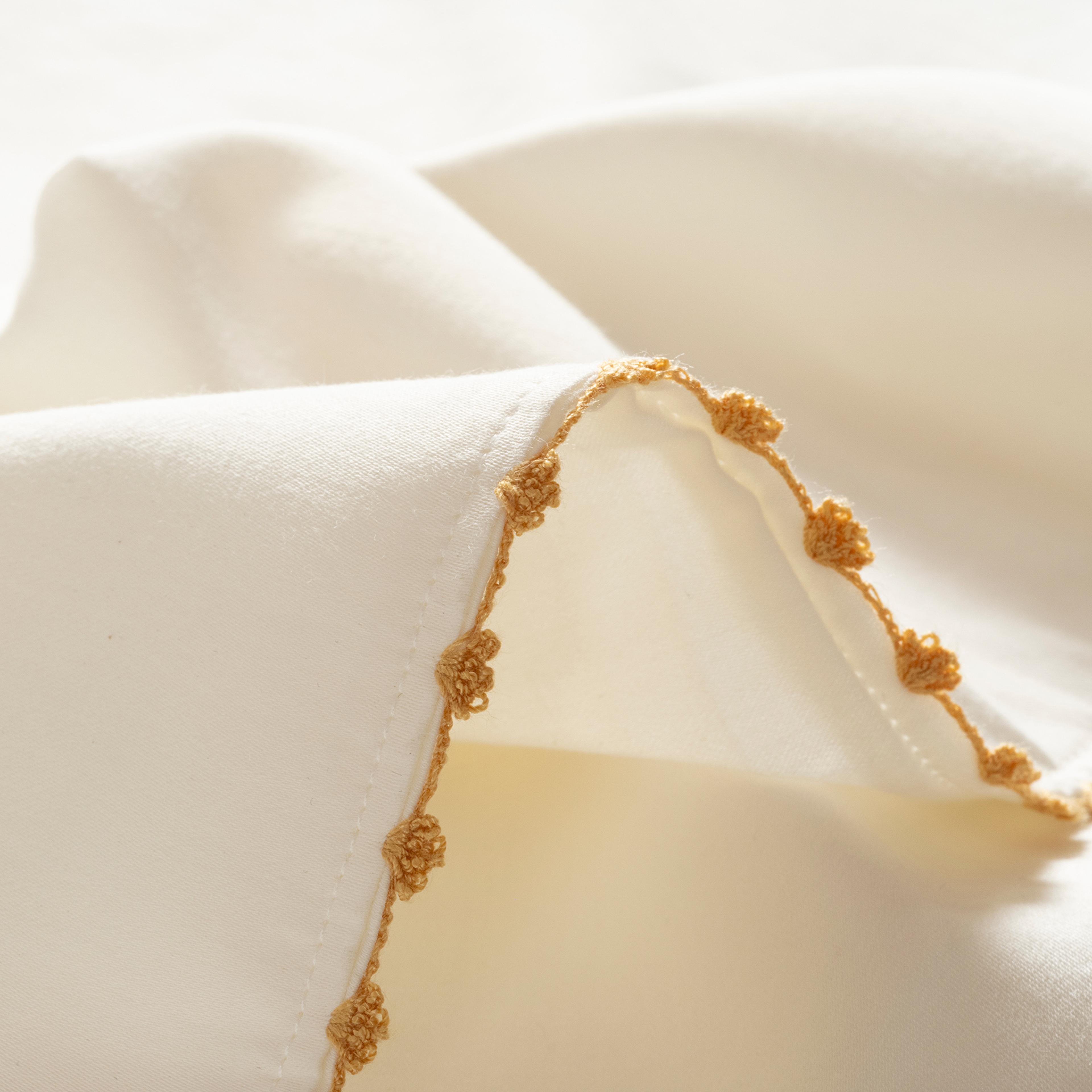 Mıno Kenar İşlemeli 300 Tc Saten E.kıng Sıze Pamuk Saten %100 Pamuk Nevresim Seti 260x220 Cm Ekru