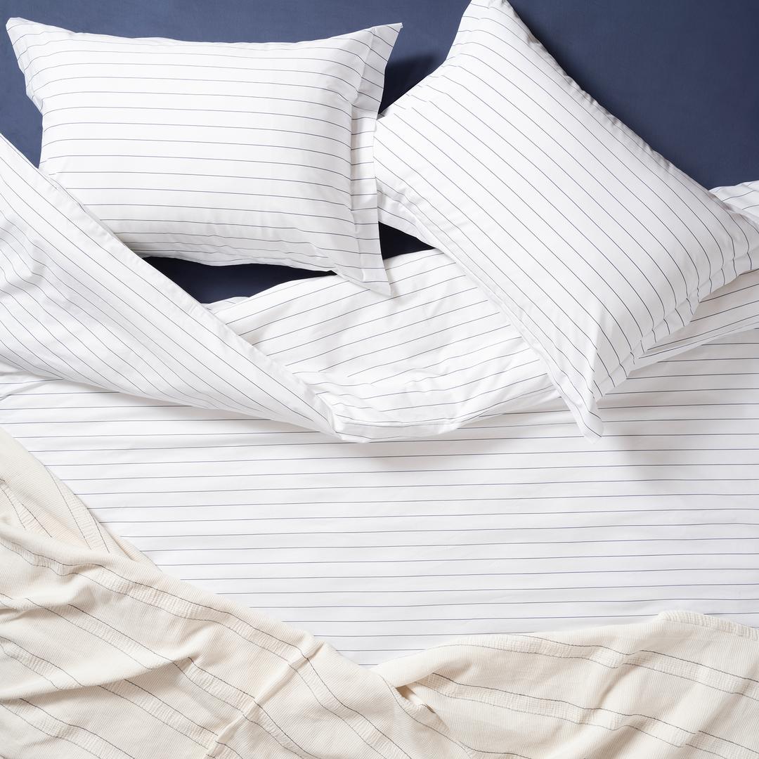 Brıto Baskılı 200 Tc Percale Pamuk %100 Pamuk Nevresim Seti 200x220 Cm Beyaz - Lacıvert