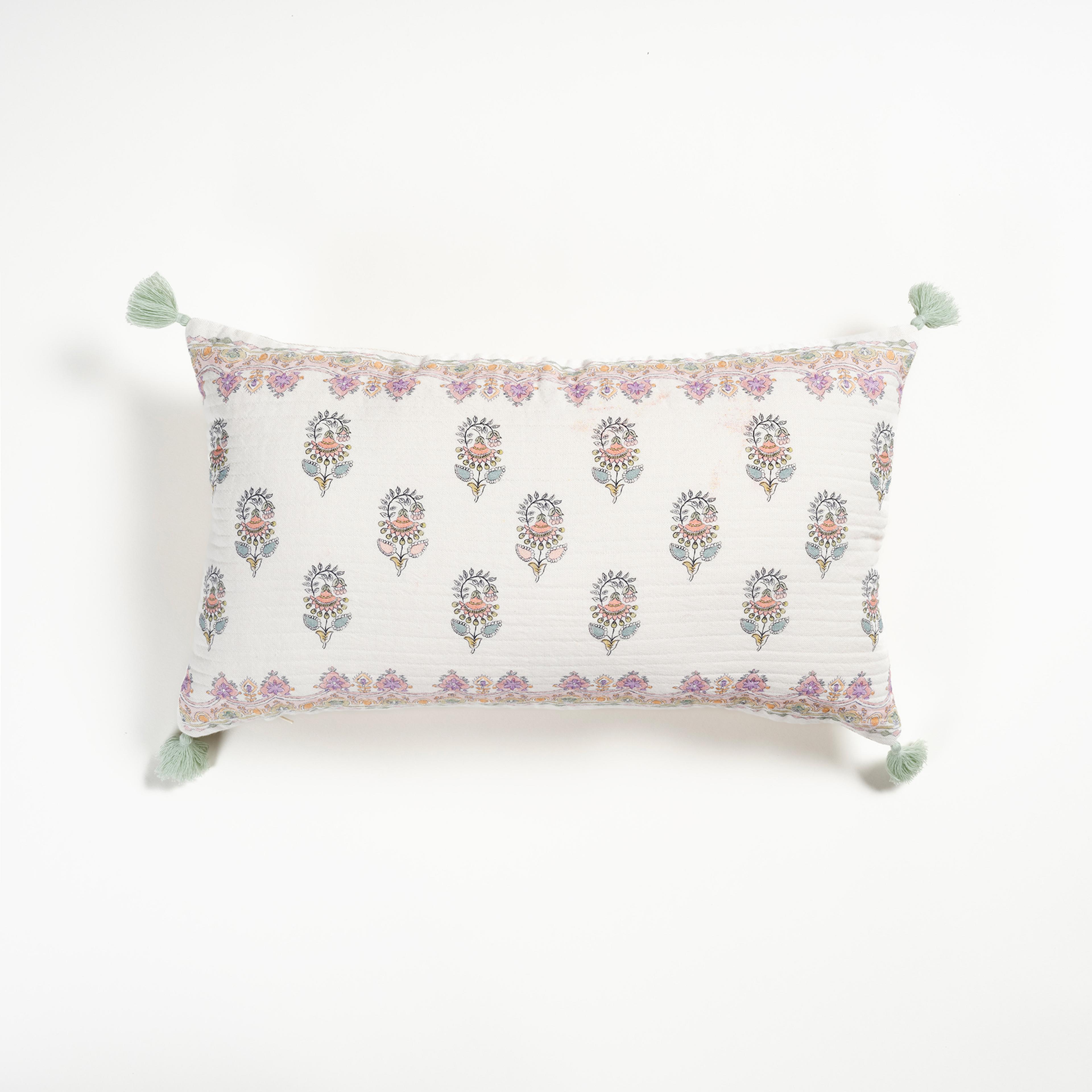 Nilüfer Püsküllü Baskılı Pamuk %100 Pamuk Dolgulu Kırlent 30x50 Cm Ekru