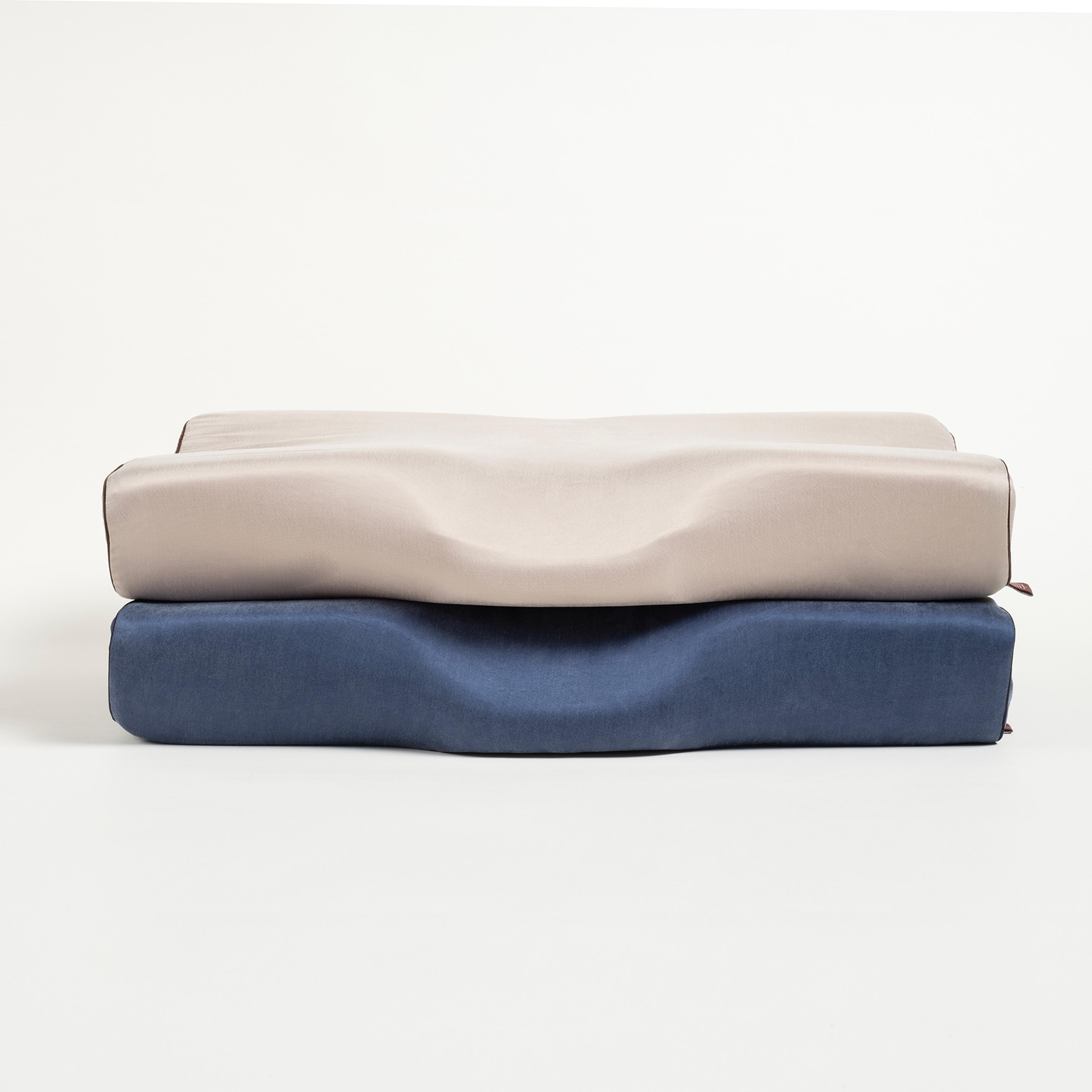 Lefke Boyun Destekleyici Viskon Visko Yastık 60x38x10/9 Cm Lacivert