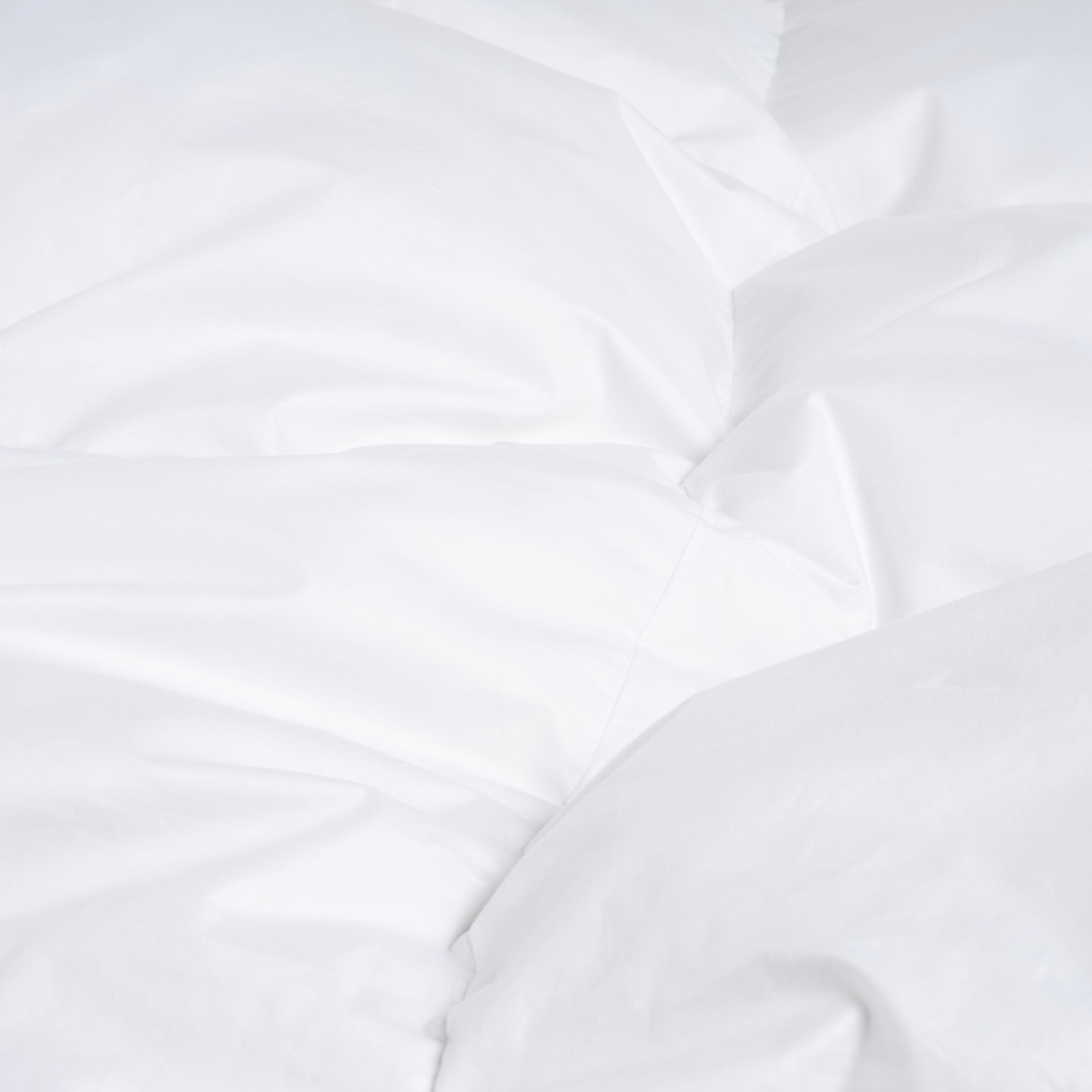 Jutland Kaz Tüyü Çift Kişilik Pamuk 330 Tc %100 Pamuk Yorgan 200x220 Cm Beyaz