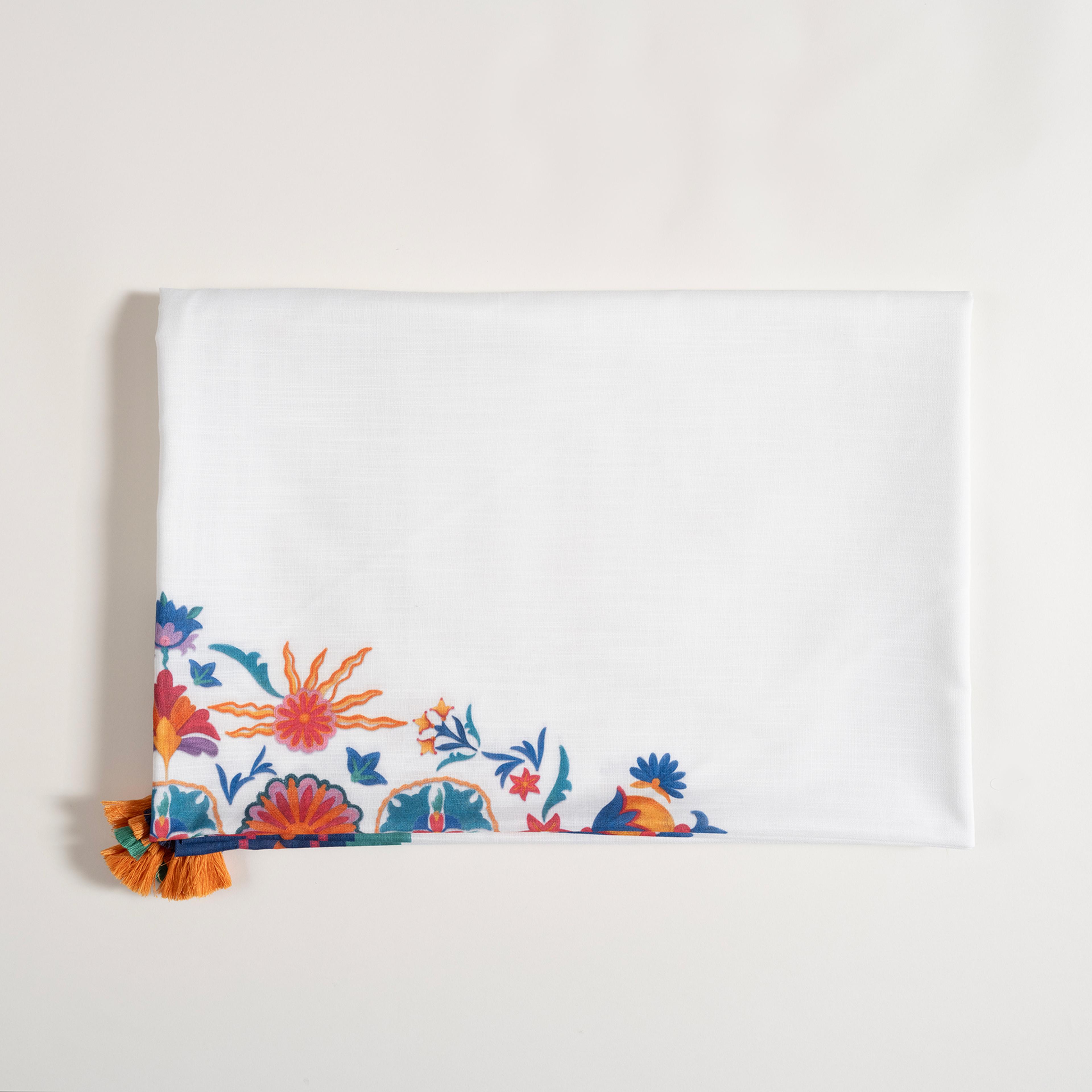 Prusa Dijital Baskılı Nakışlı Polyester %100 Polyester Masa Örtüsü 150x220 Cm Ekru