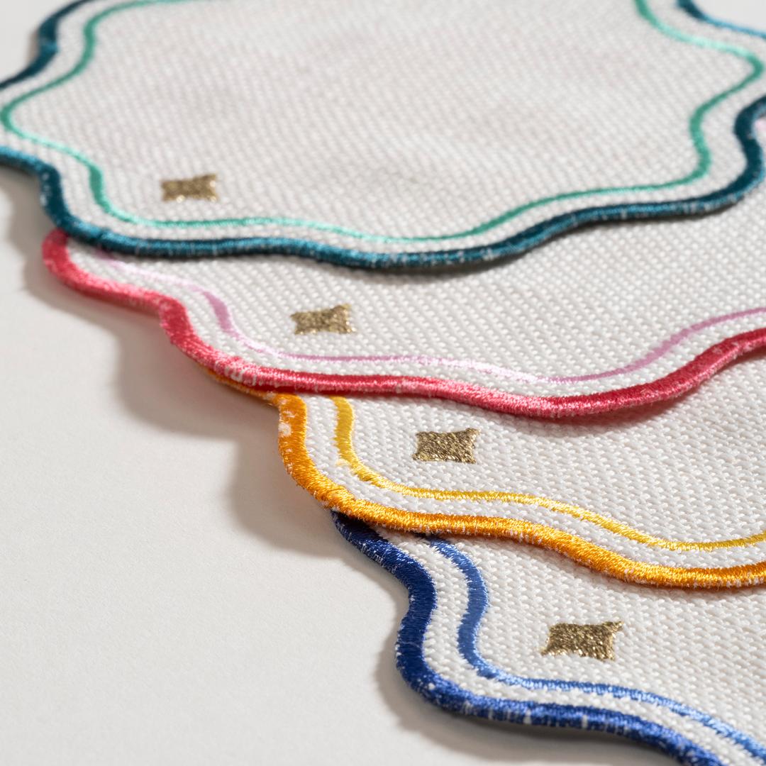 Prusa Nakışlı 4'lü Polyester %100 Polyester Bardak Altlığı 13x13 Cm Ekru