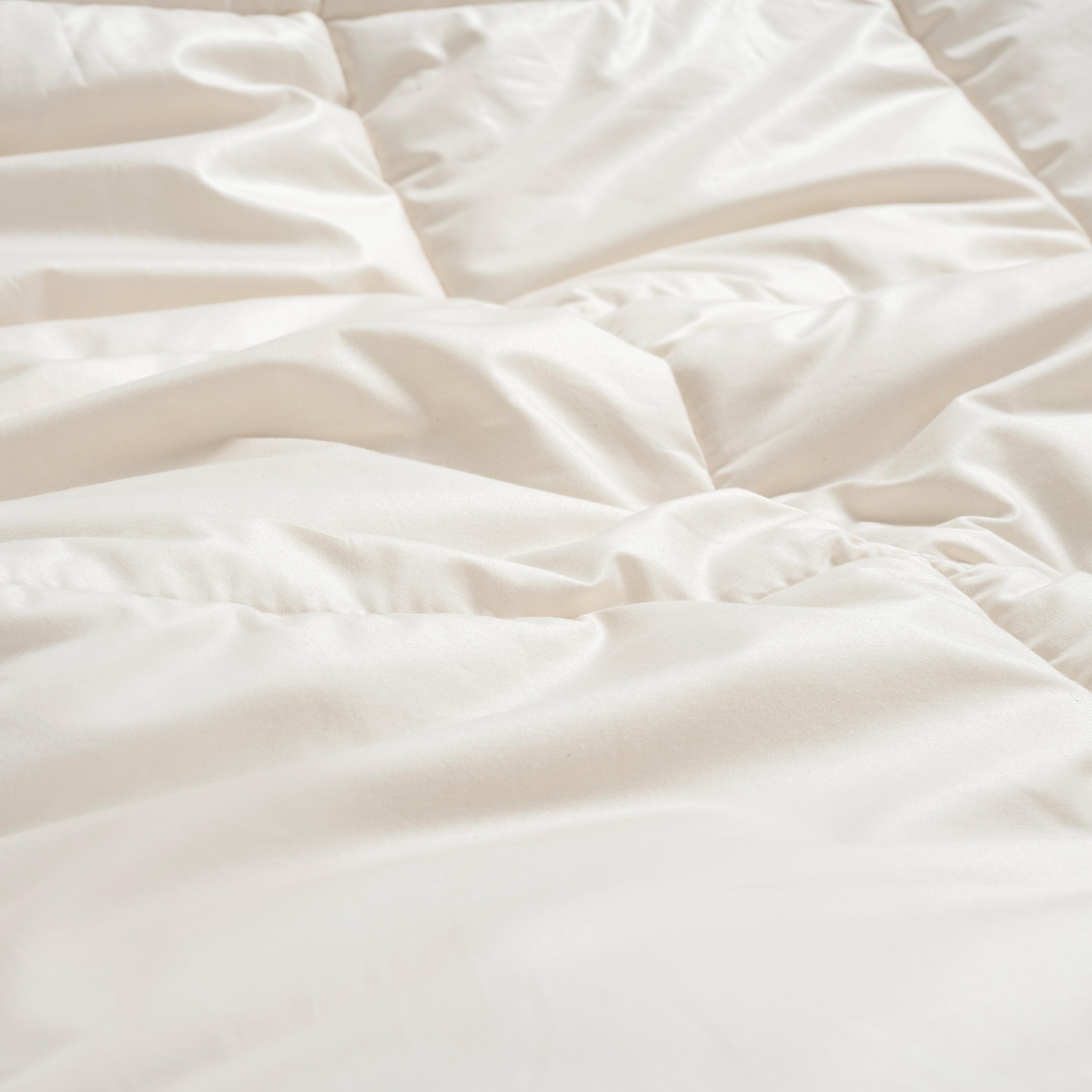 Riva Biyeli Tek Kişilik Yün %100 Yün Yorgan 155x215 Cm Natural