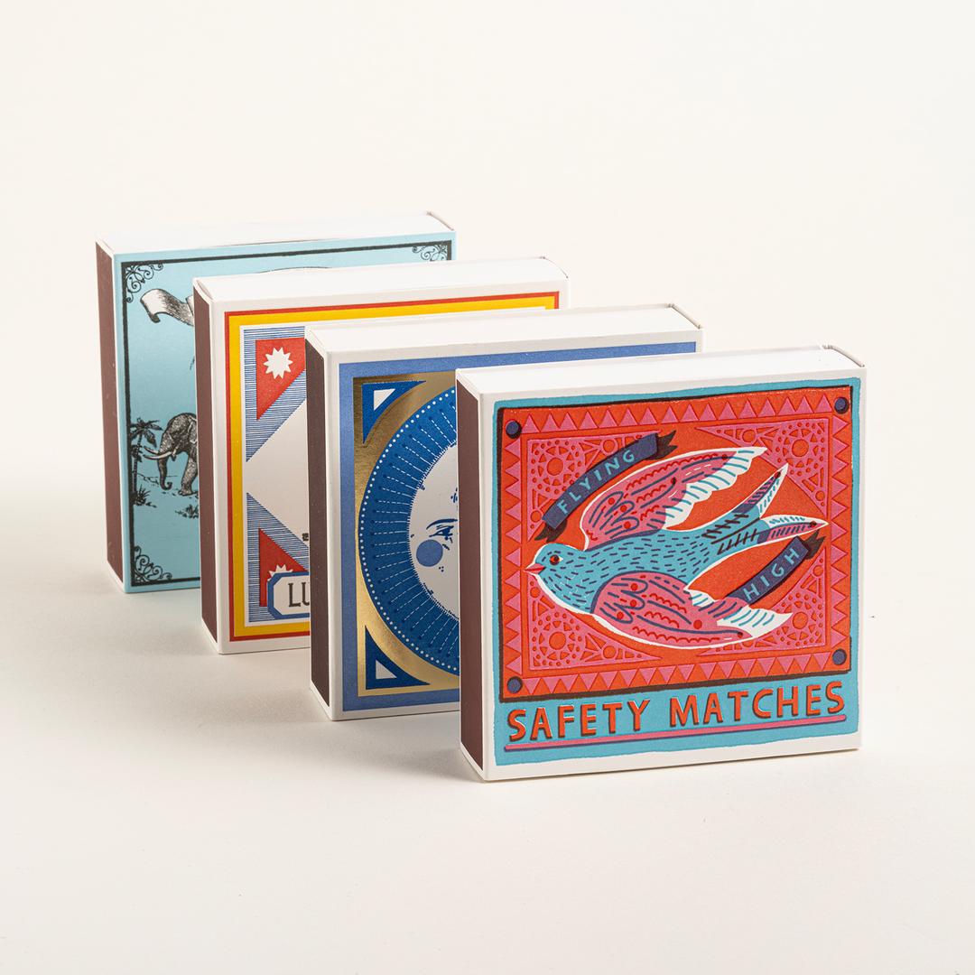 Flyıng Hıgh Ahşap Kibrit Hediyelik Eşya 11x11x3 Cm Renkli