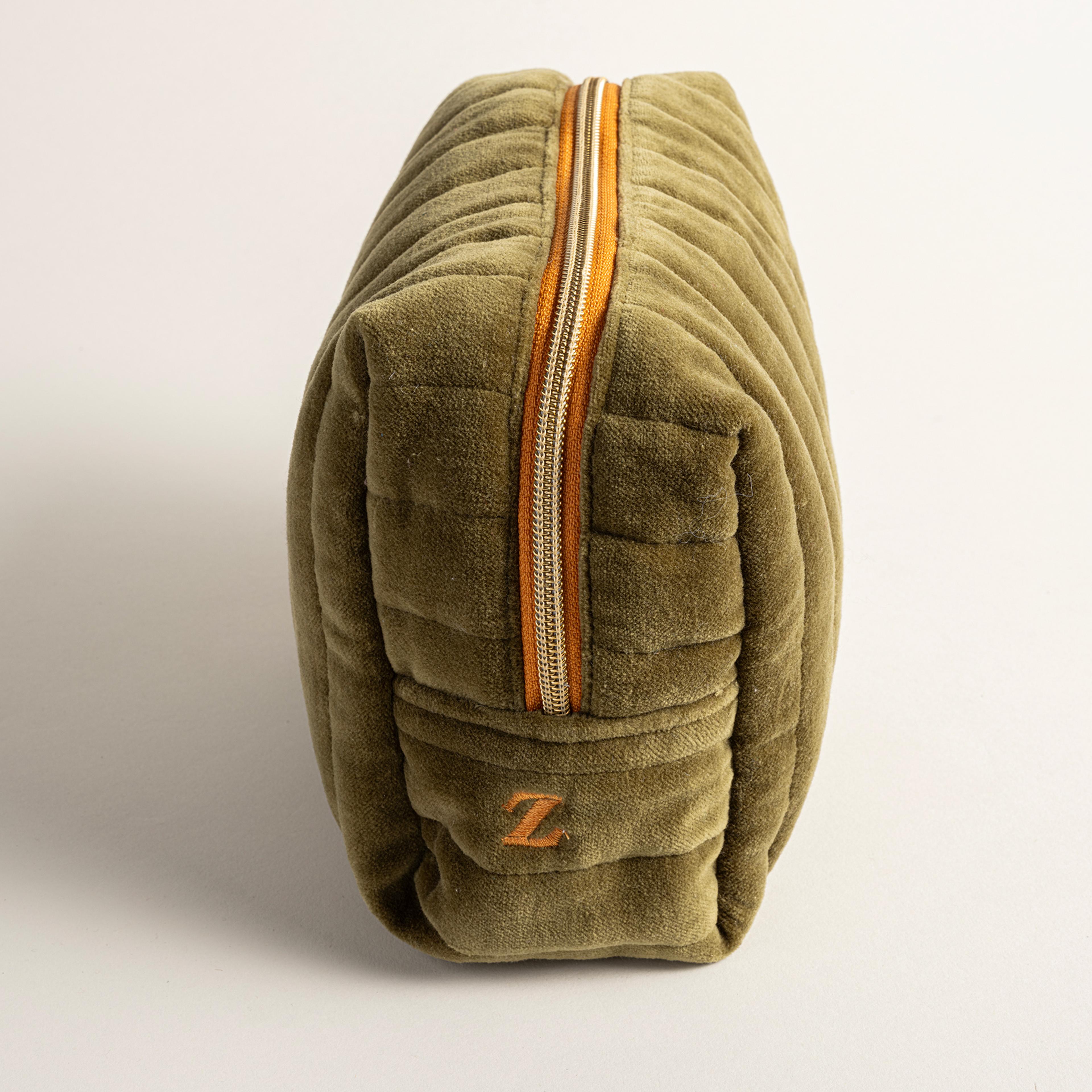 Delhı Kadife Orta Boy %100 Pamuk Makyaj Çantası 21x14x9 Cm Yeşil