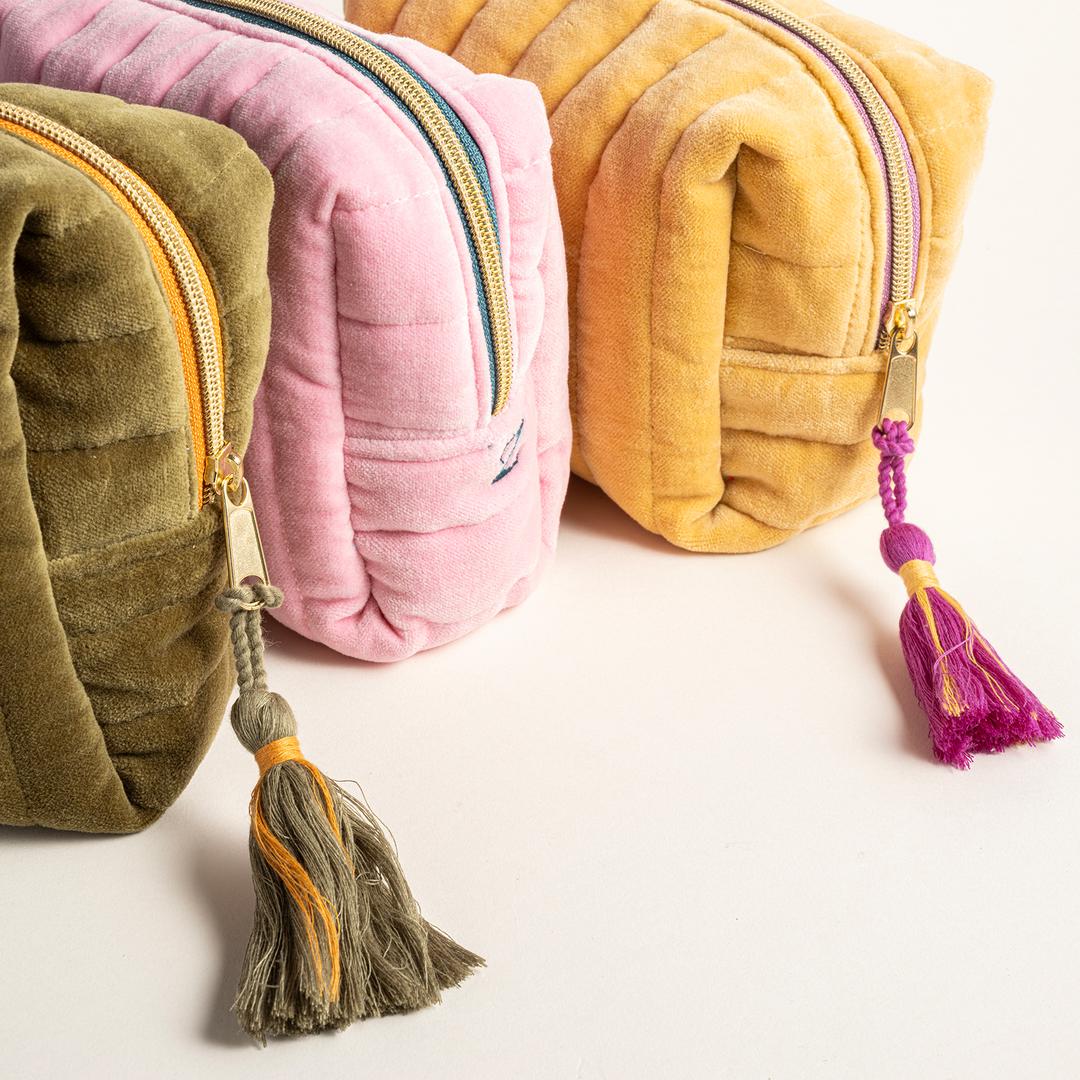 Delhı Kadife Orta Boy %100 Pamuk Makyaj Çantası 21x14x9 Cm Yeşil