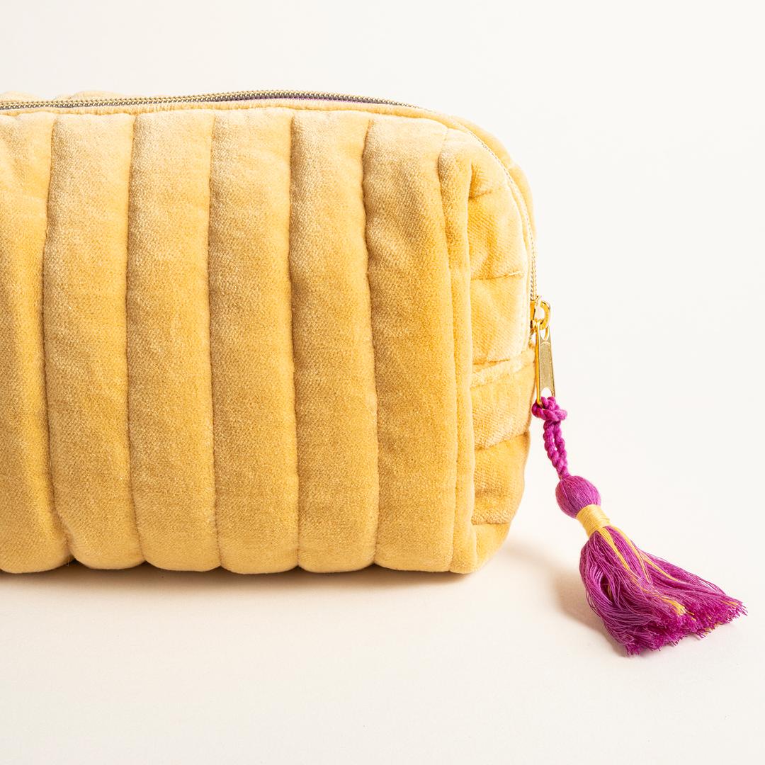 Delhı Kadife Küçük Boy %100 Pamuk Makyaj Çantası 19.5x12x9 Cm Sarı