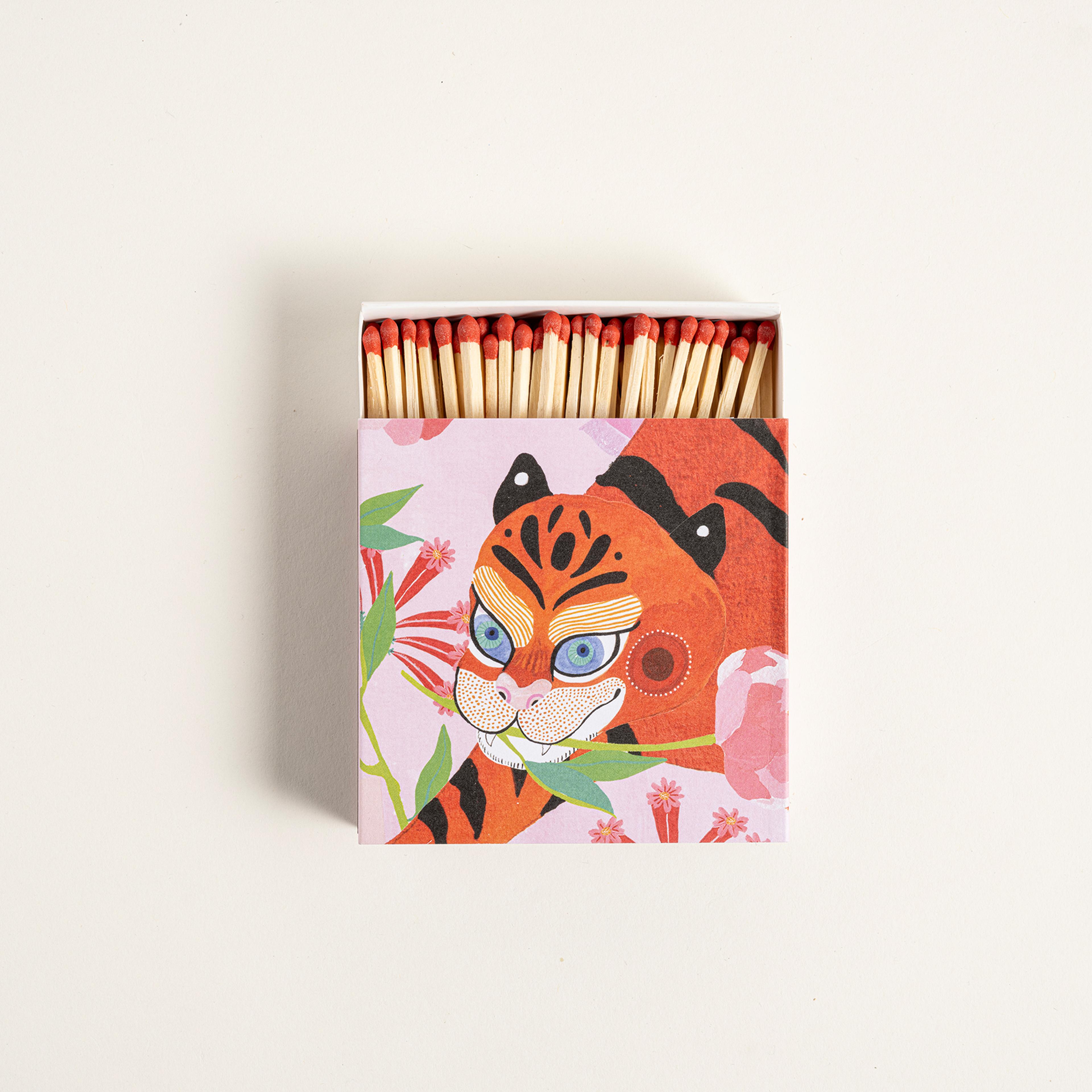 Tıger Ahşap Kibrit Hediyelik Eşya 11x11x3 Cm Renkli