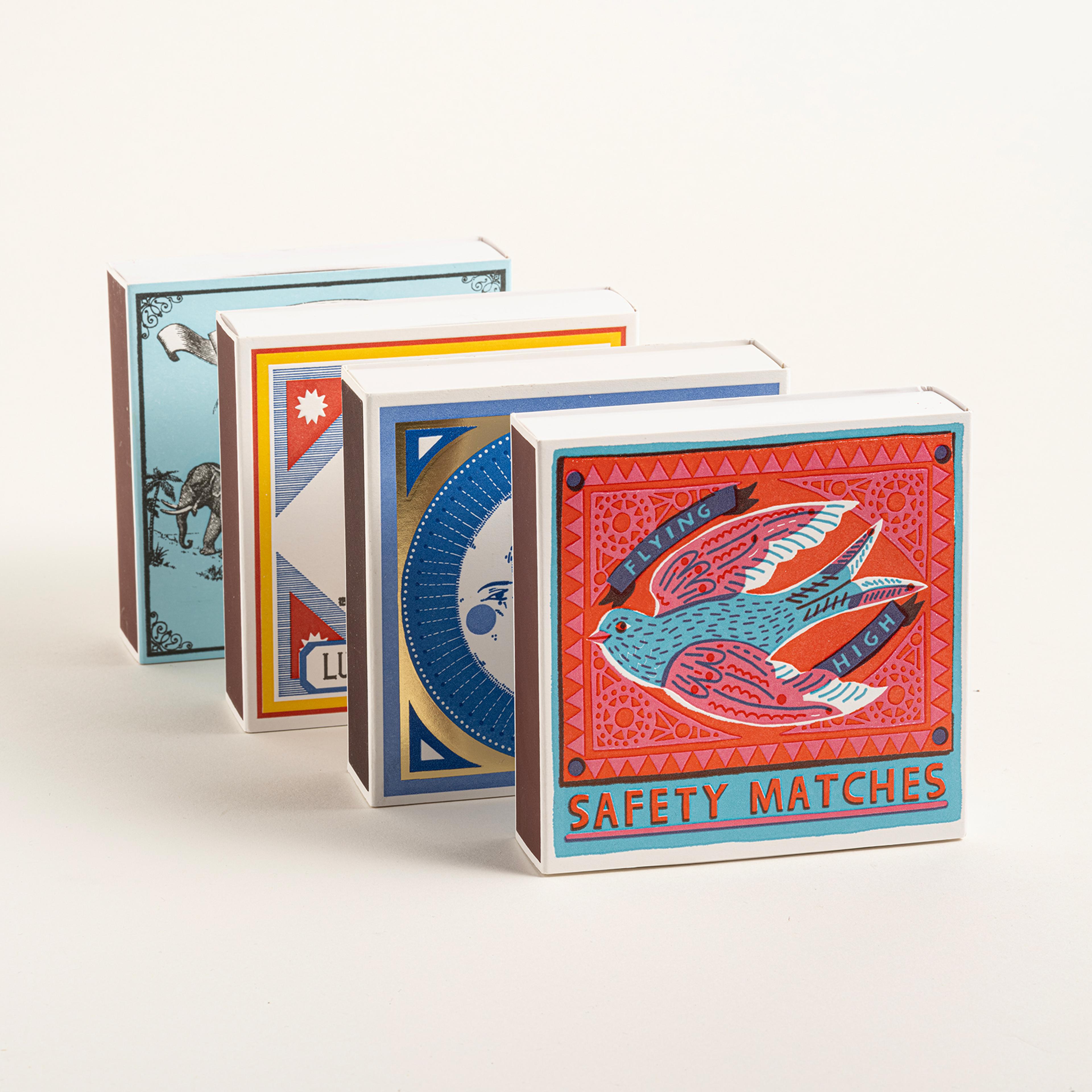 Two Elephants Ahşap Kibrit Hediyelik Eşya 11x11x3 Cm Renkli