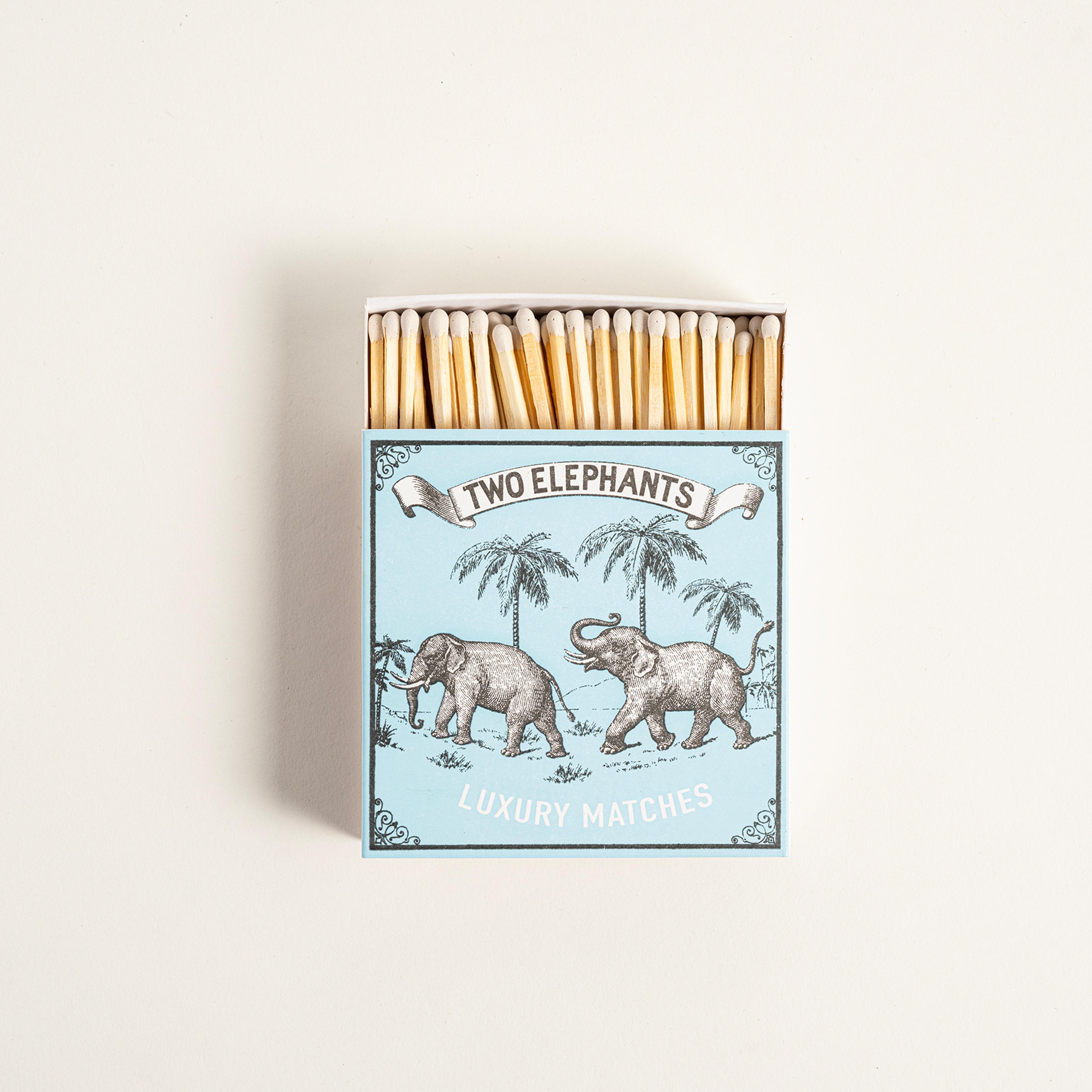 Two Elephants Ahşap Kibrit Hediyelik Eşya 11x11x3 Cm Renkli