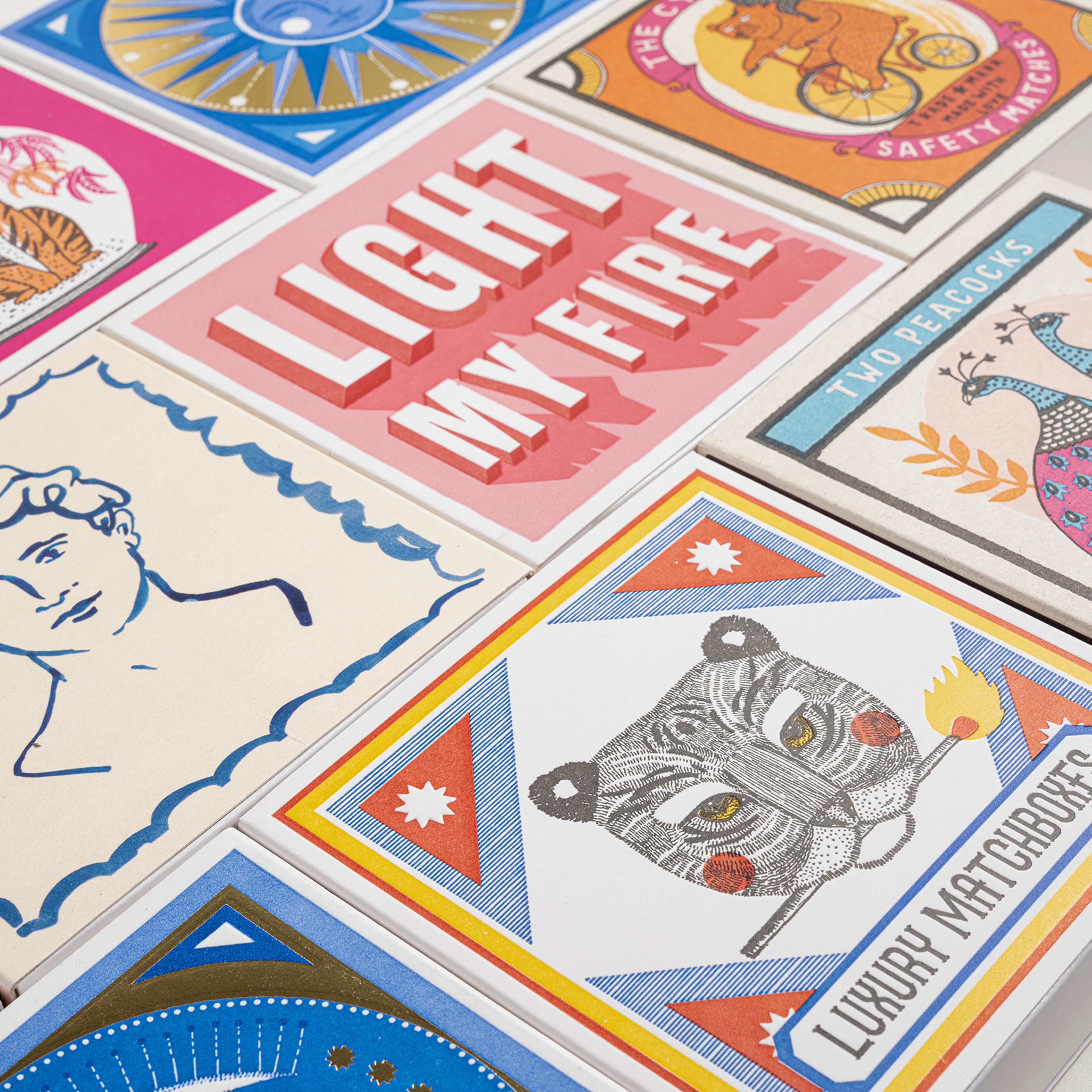 Charlotte Tıger Ahşap Kibrit Hediyelik Eşya 11x11x3 Cm Renkli