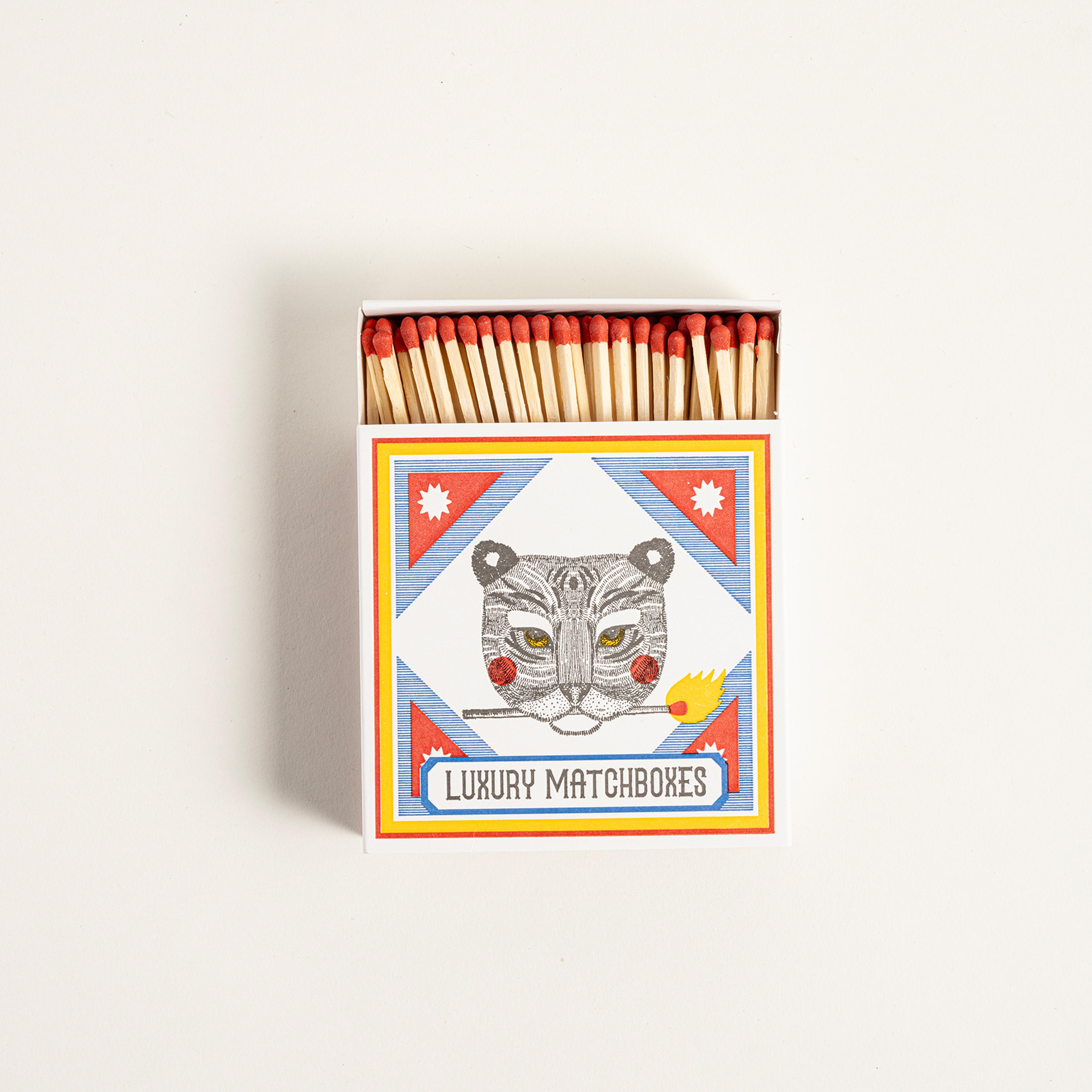 Charlotte Tıger Ahşap Kibrit Hediyelik Eşya 11x11x3 Cm Renkli