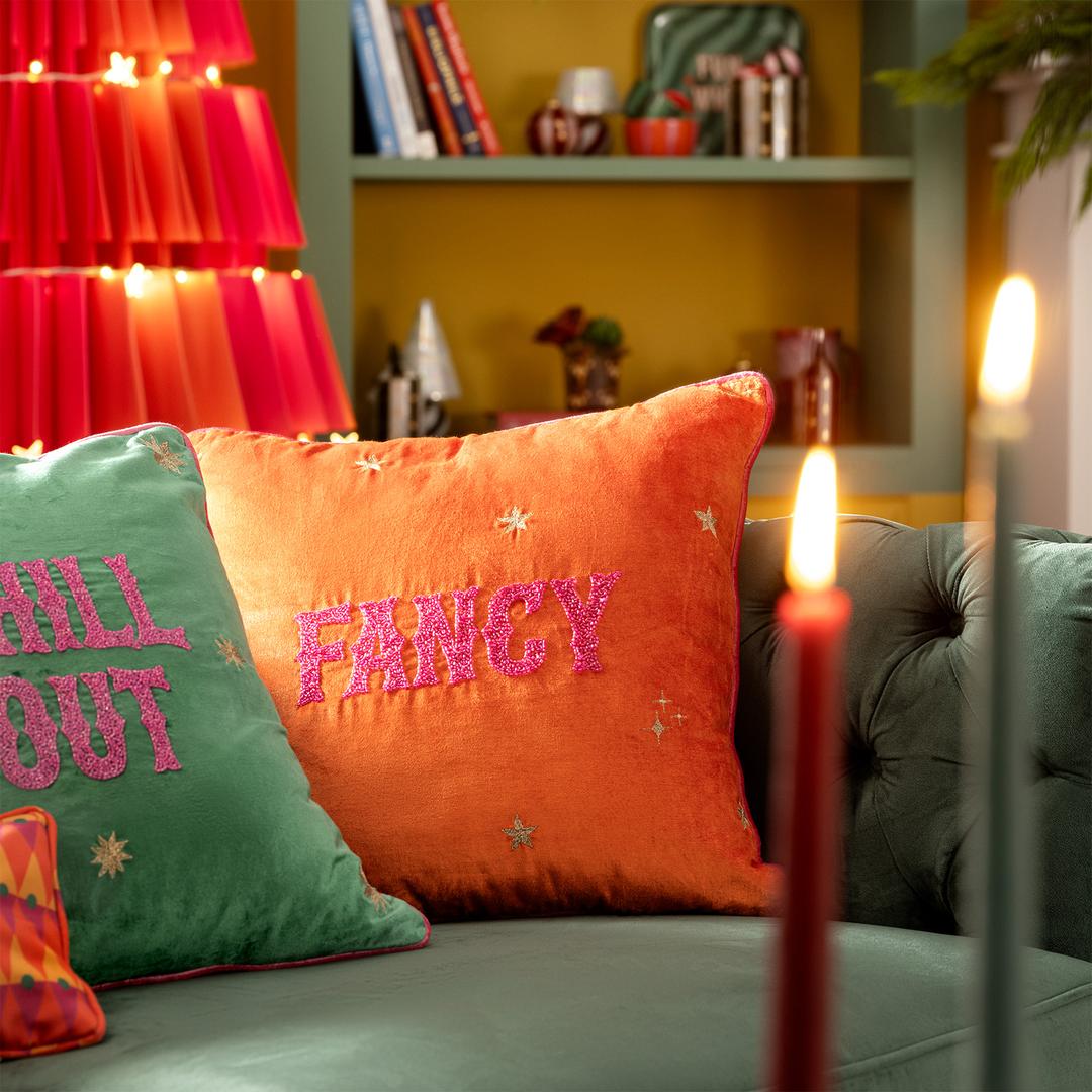 Ghunı Biyeli Nakışlı Pamuk Viskon Pamuk Kadife Dolgulu Kırlent 50x50 Cm Turuncu