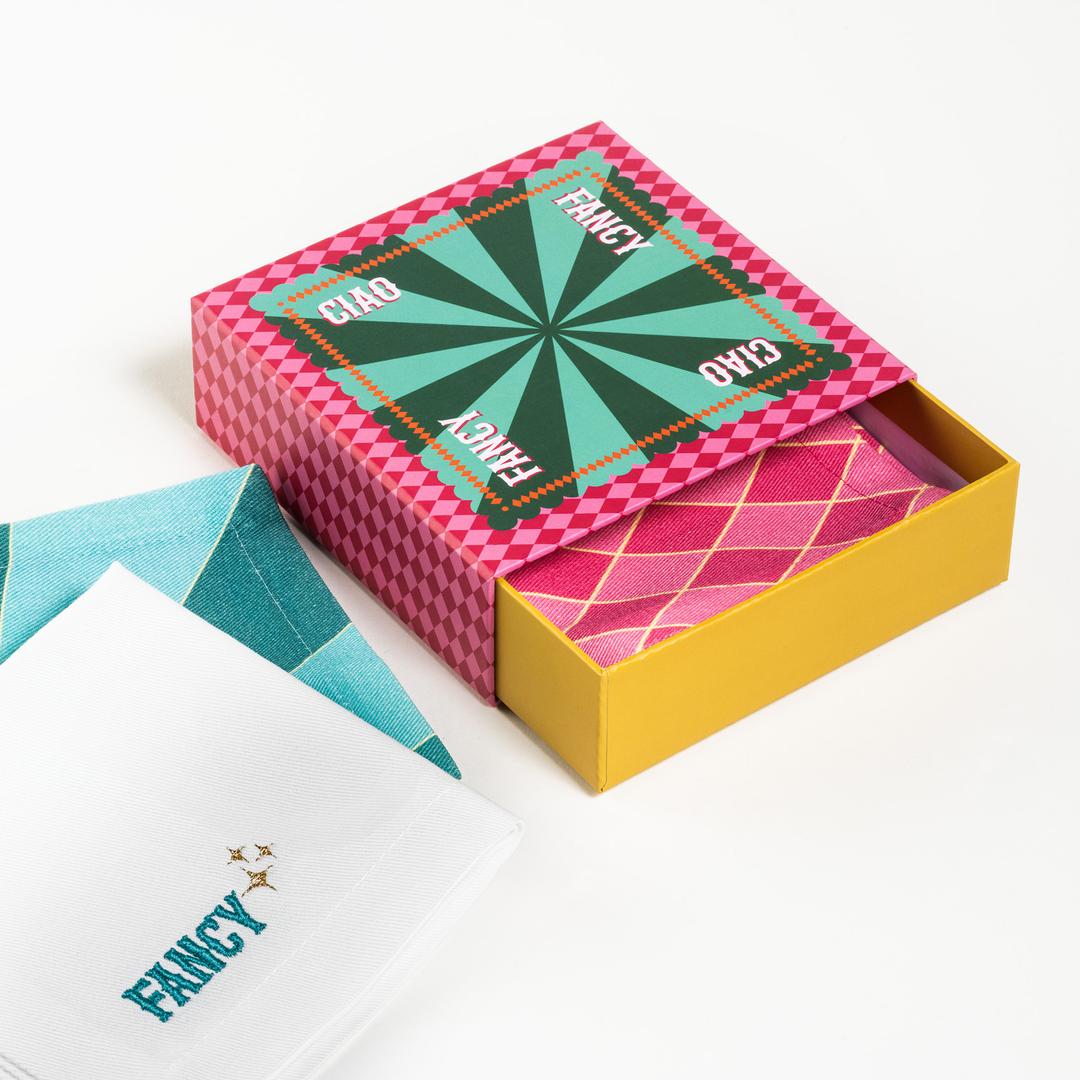 Nilüfer Nakışlı Baskılı Pamuk %100 Pamuk Peçete 25x25 Cm Yeşil - Fuşya