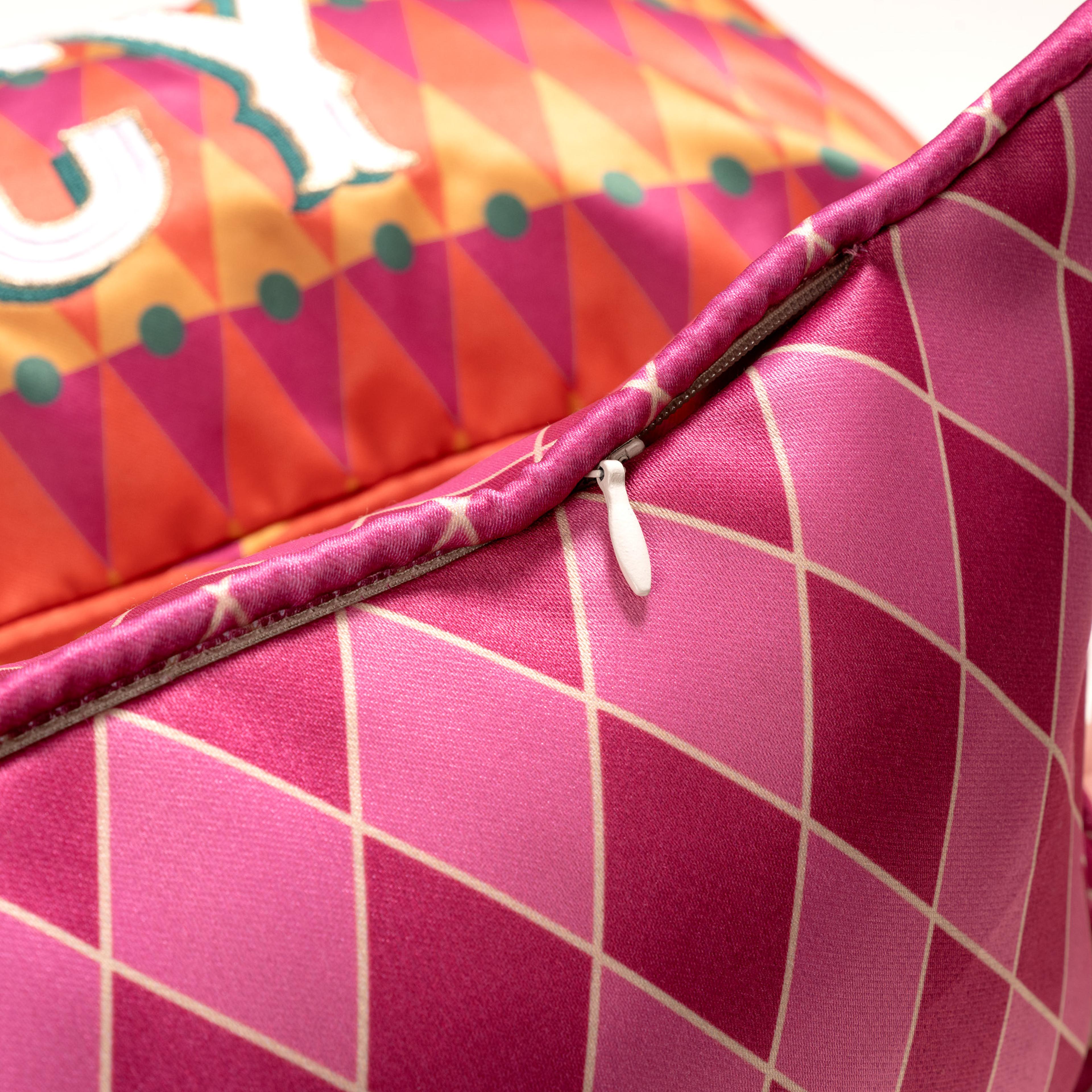 Prusa Dijital Baskılı Nakışlı Polyester %100 Polyester Dolgulu Kırlent 20x50 Cm Fuşya