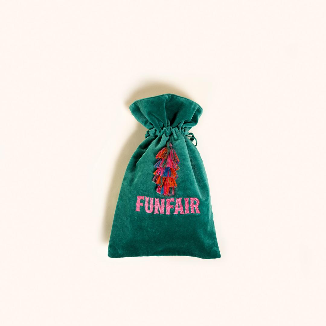 Delhı Püsküllü Nakışlı Orta Boy Pamuk Pamuk Dekoratif Kese 40x25 Cm Yeşil