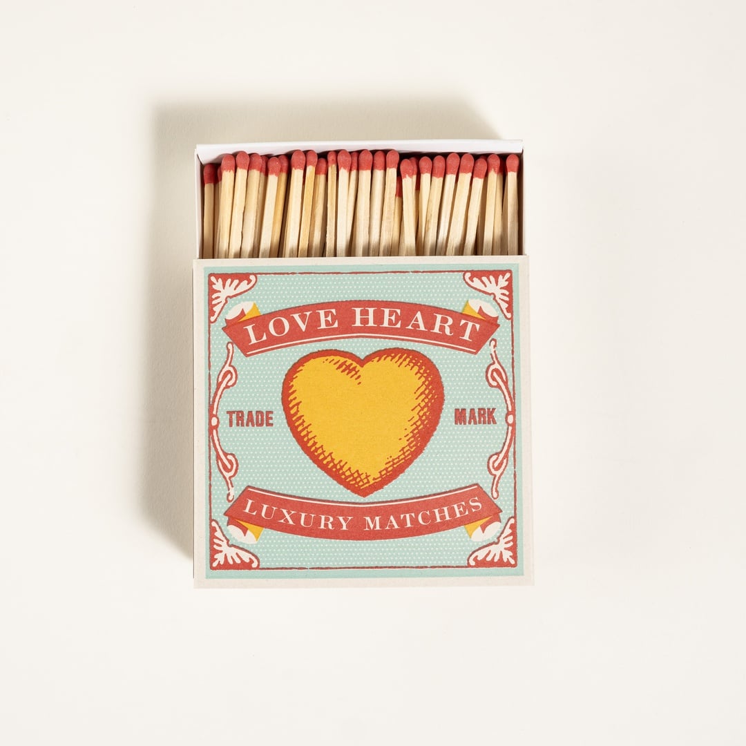 Love Heart Ahşap Kibrit Hediyelik Eşya 11x11x3 Cm Renkli