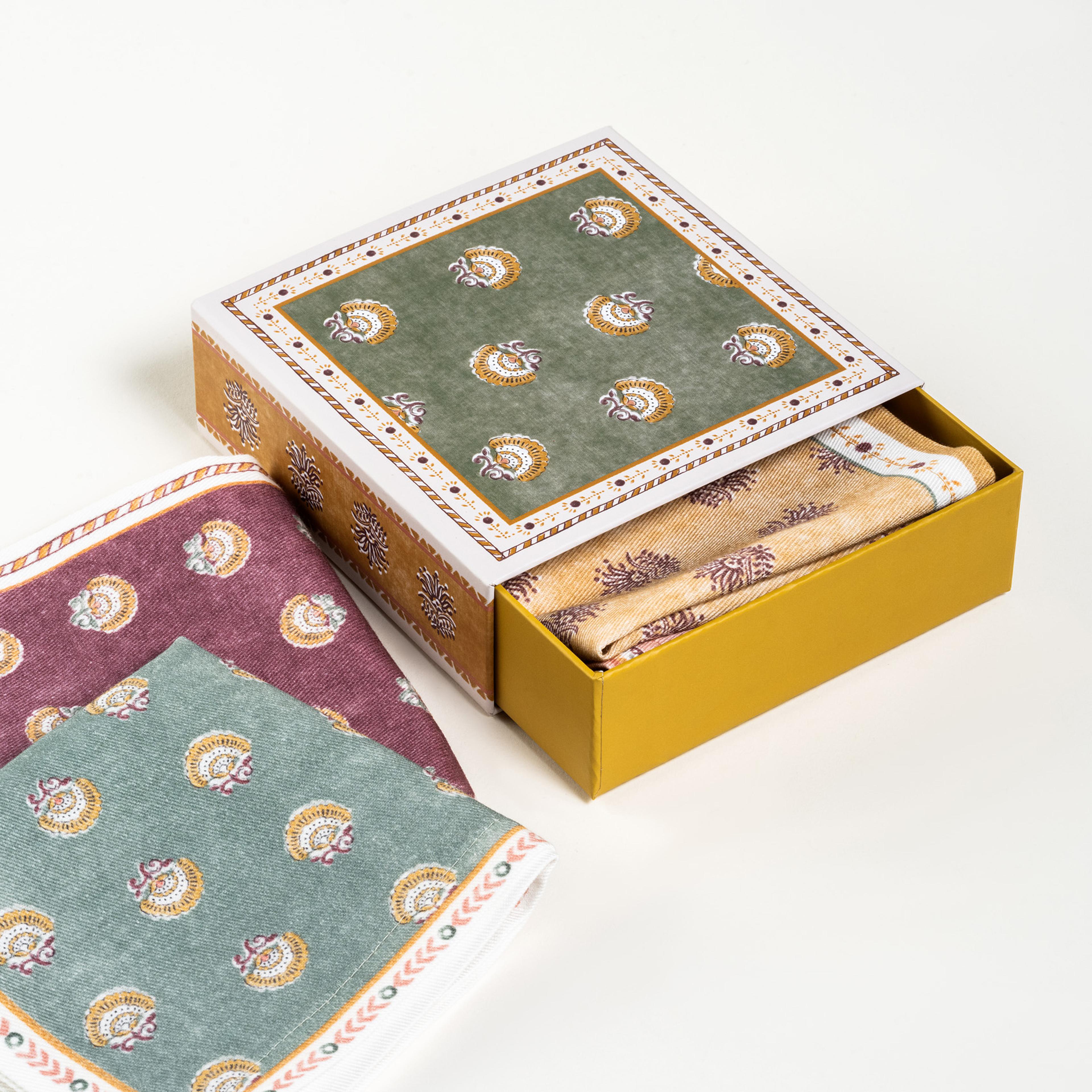 Nilüfer Baskılı Pamuk %100 Pamuk Peçete 25x25 Cm Renkli