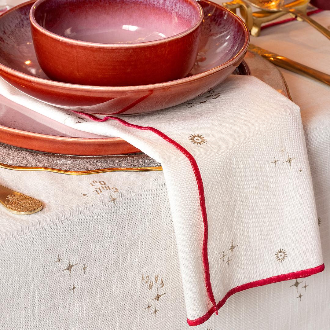 Nilüfer Overloklu Varak Baskılı Pamuk %100 Pamuk Peçete 45x45 Cm Ekru