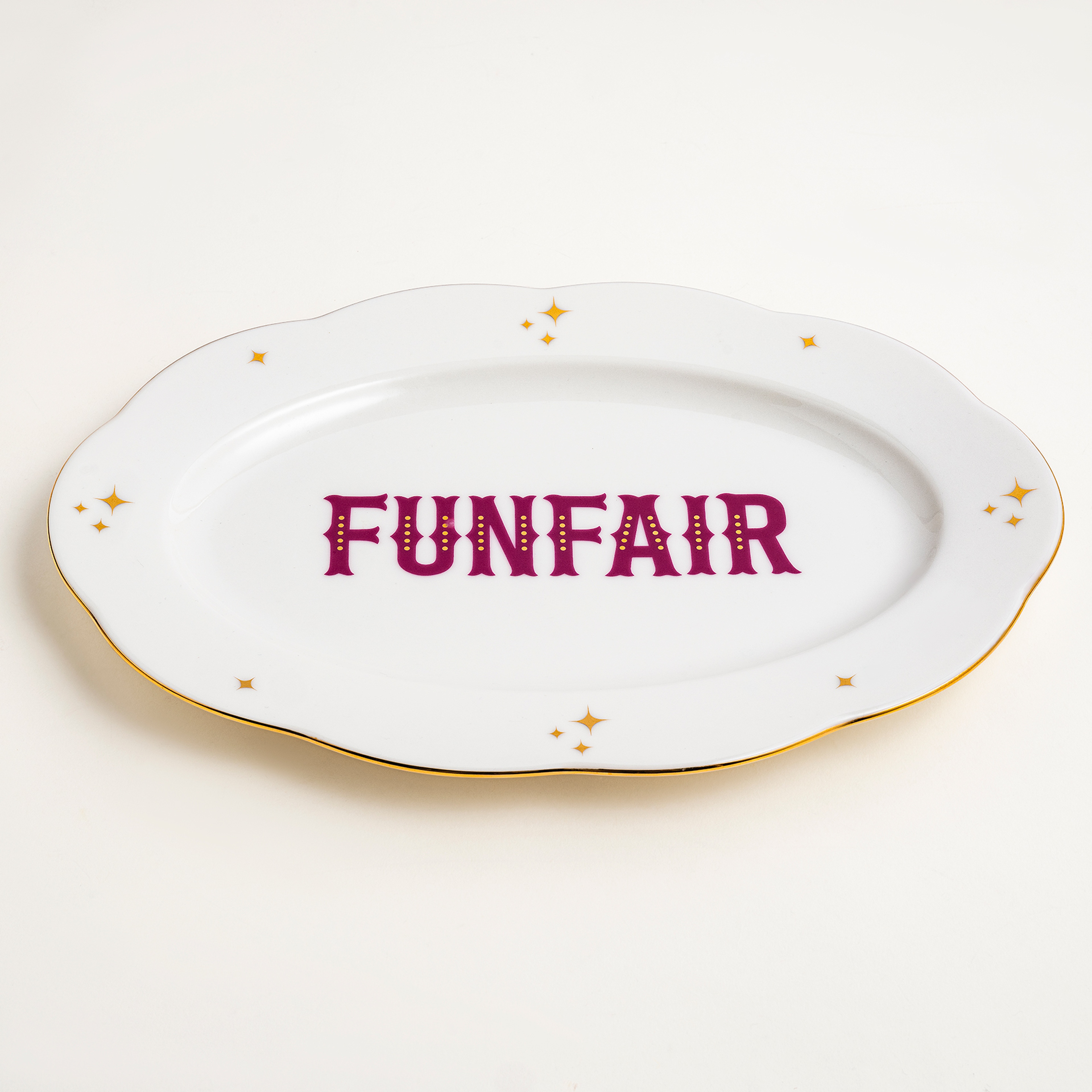 Emet Porselen Oval Tabak 20.5x30x2.6 Cm Fuşya