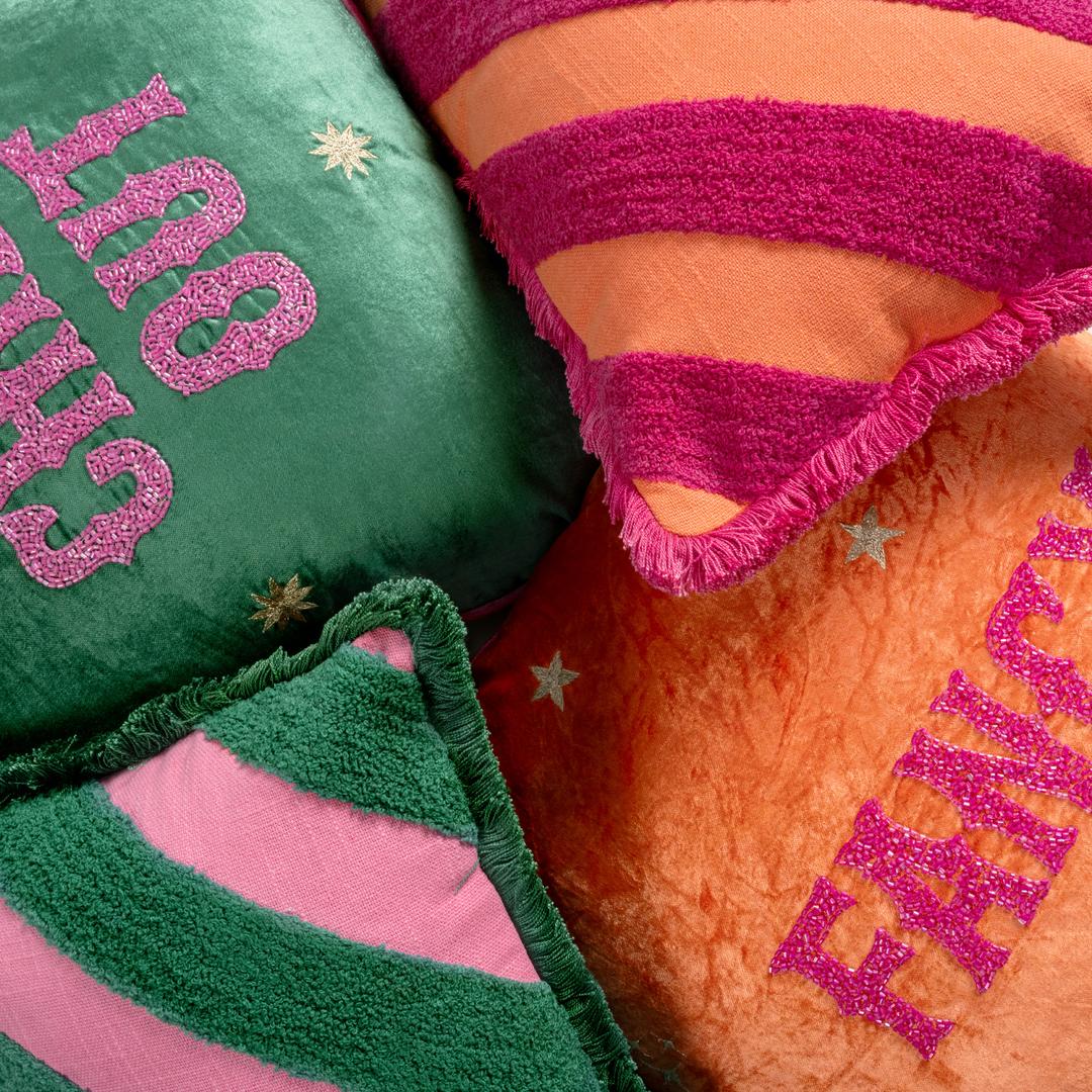 Ghunı Biyeli Nakışlı Pamuk Viskon Pamuk Kadife Kırlent 50x50 Cm Yeşil