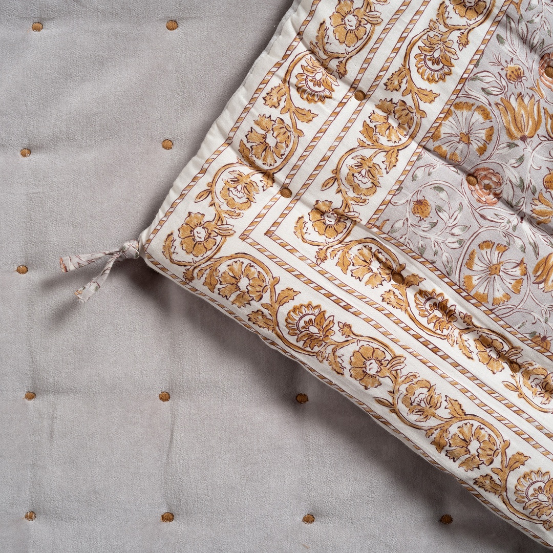 Okhla Gri Çift Kişilik Pamuk Kadife Yatak Örtüsü Seti