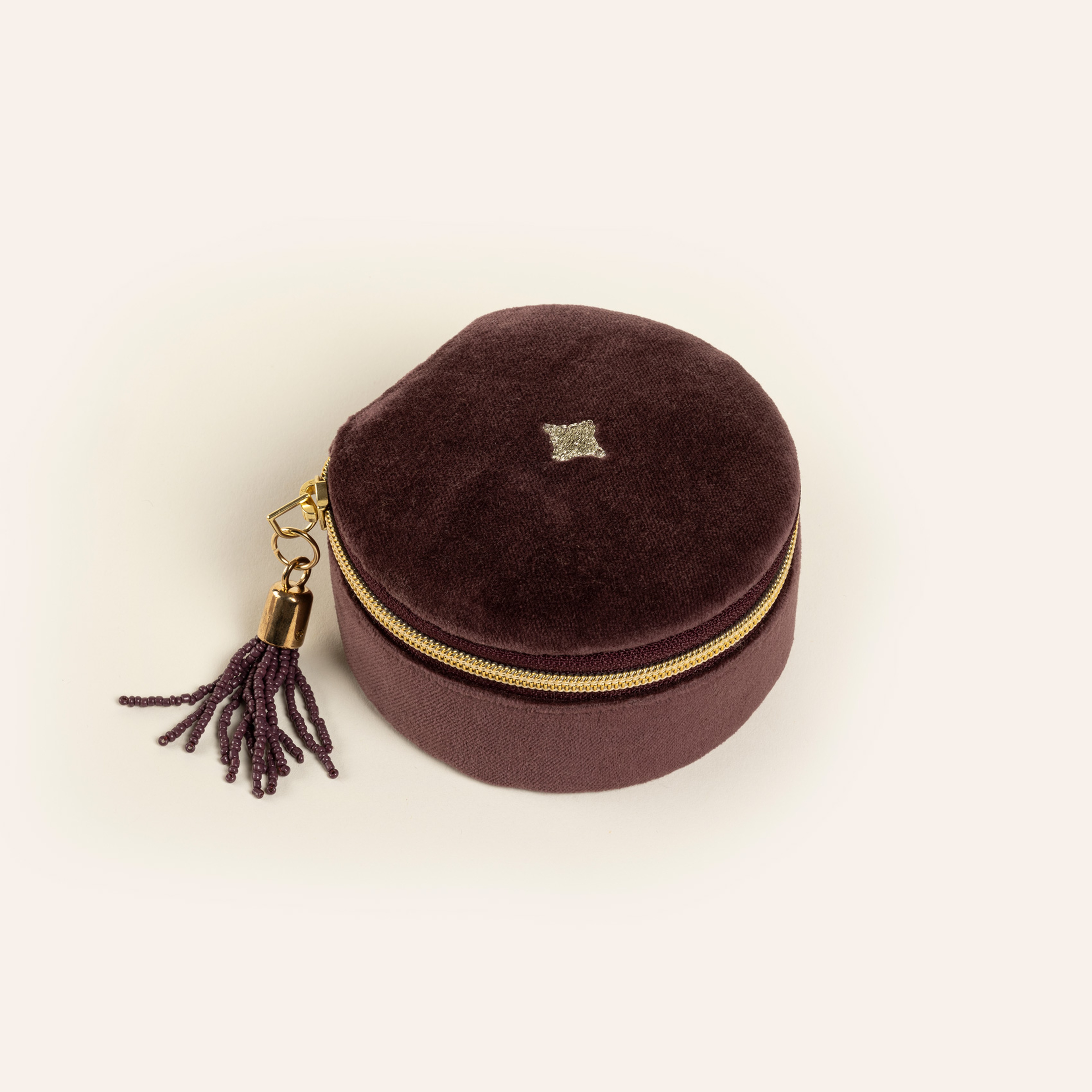 Delhı Nakışlı Küçük Boy Pamuk Pamuk Dekoratif Kutu 11x5 Cm Vışne