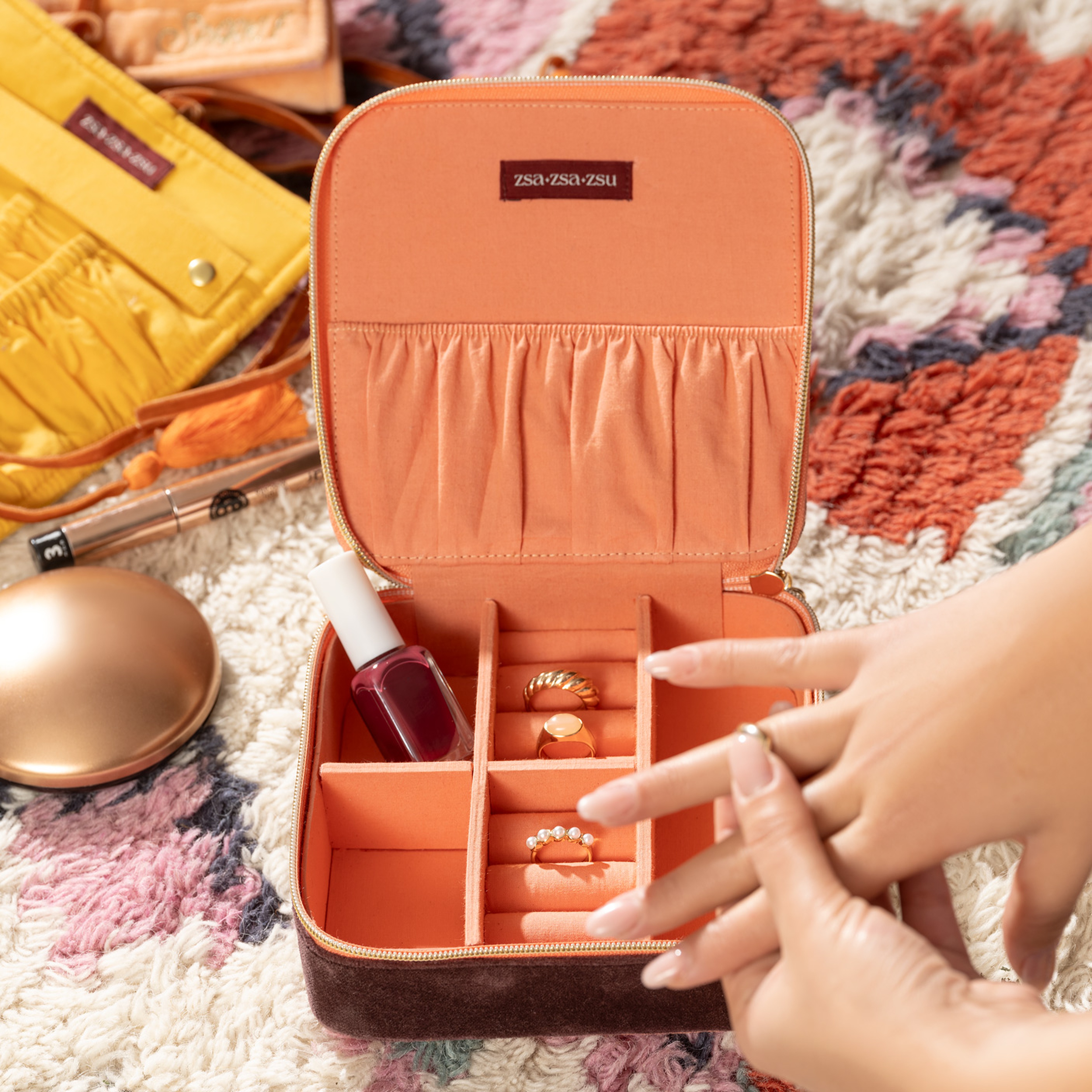 Delhı Nakışlı Orta Boy Pamuk Pamuk Dekoratif Kutu 15x15 Cm Bordo