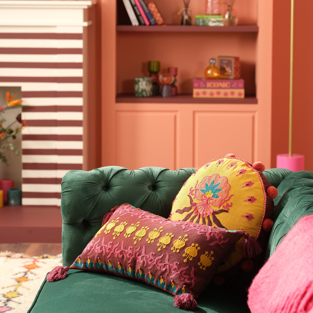 Ghunı Püsküllü Nakışlı Pamuk Pamuk Dolgulu Kırlent 30x55 Cm Bordo