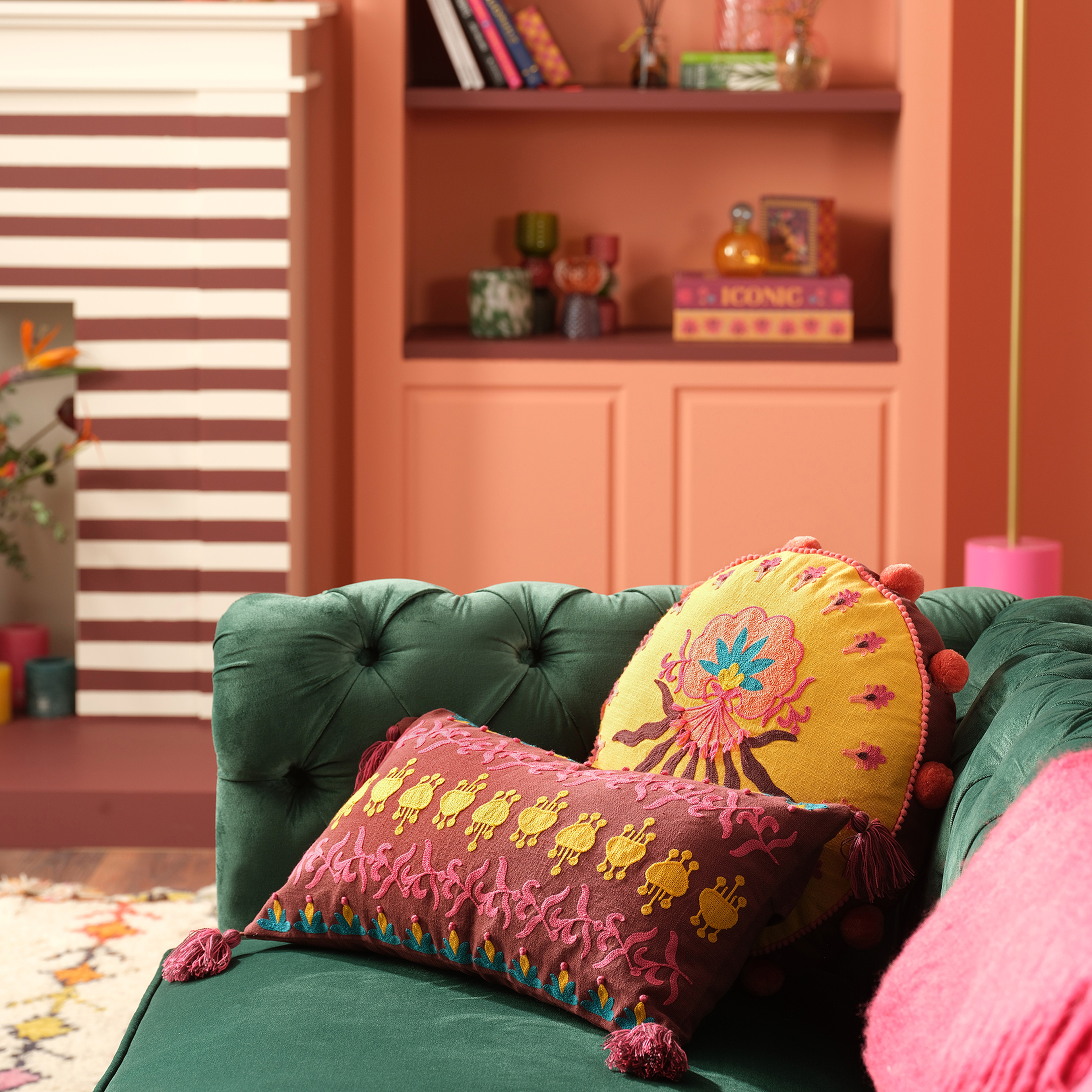 Ghunı Püsküllü Nakışlı Pamuk Pamuk Dolgulu Kırlent 30x55 Cm Bordo