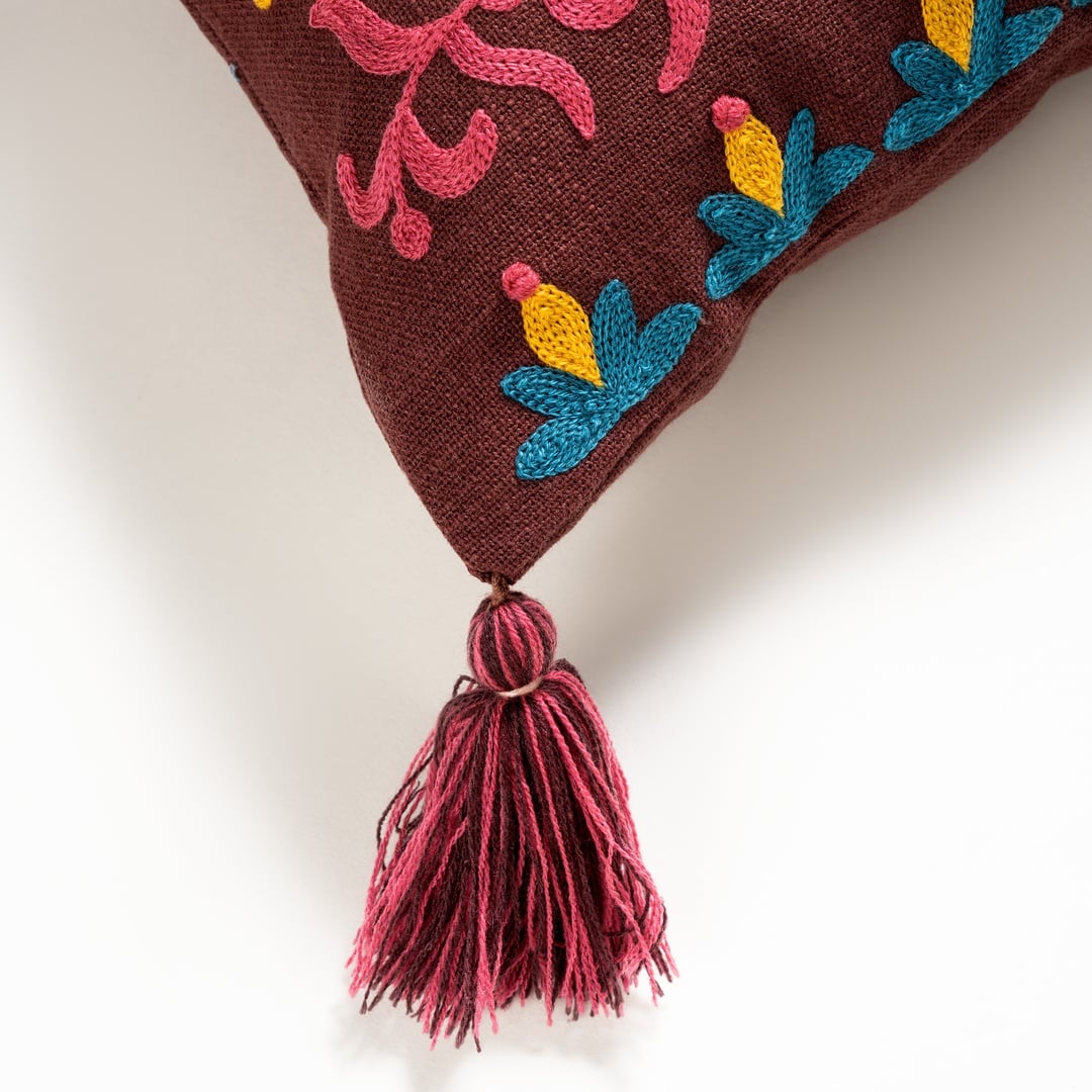 Ghunı Püsküllü Nakışlı Pamuk Pamuk Dolgulu Kırlent 30x55 Cm Bordo