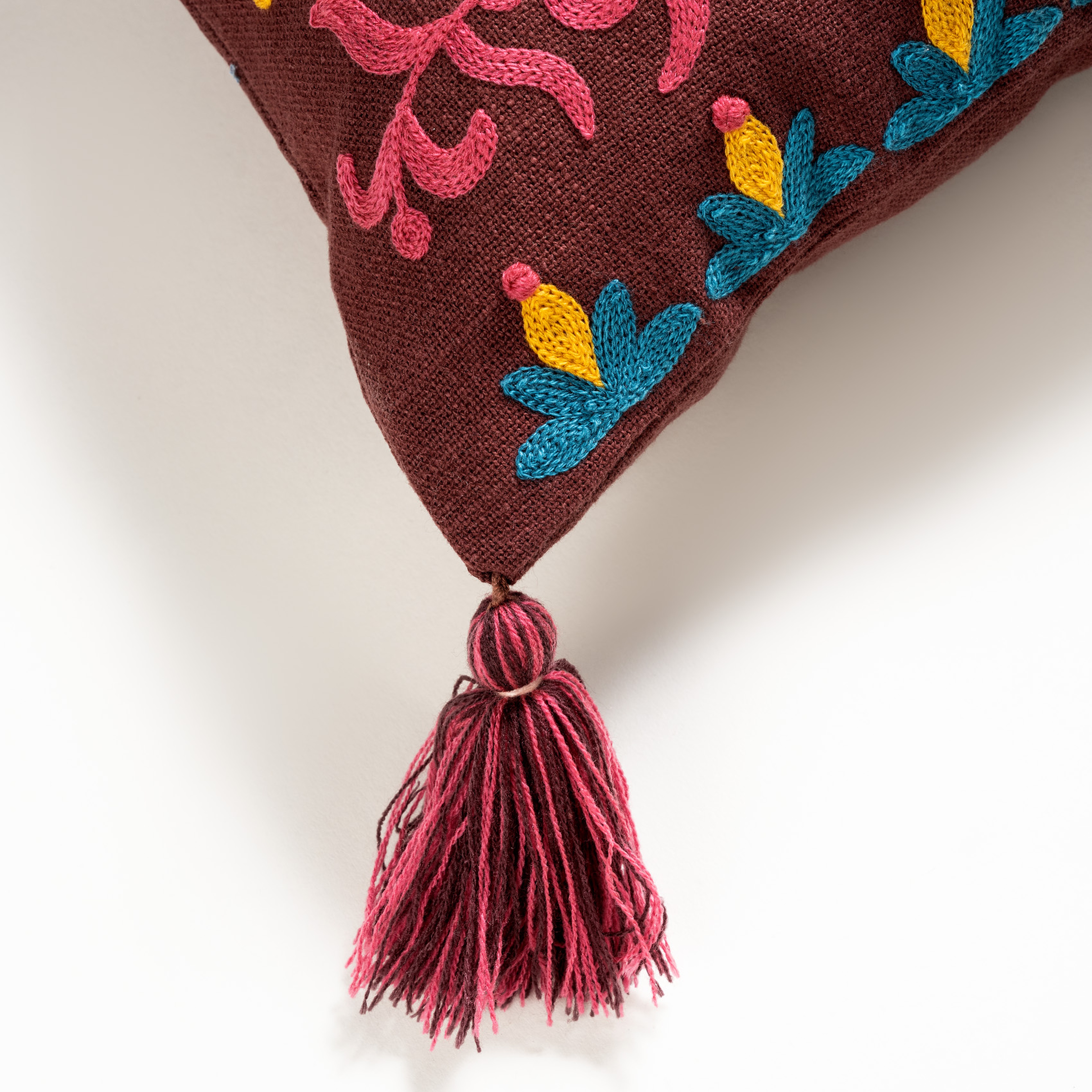 Ghunı Püsküllü Nakışlı Pamuk Pamuk Dolgulu Kırlent 30x55 Cm Bordo