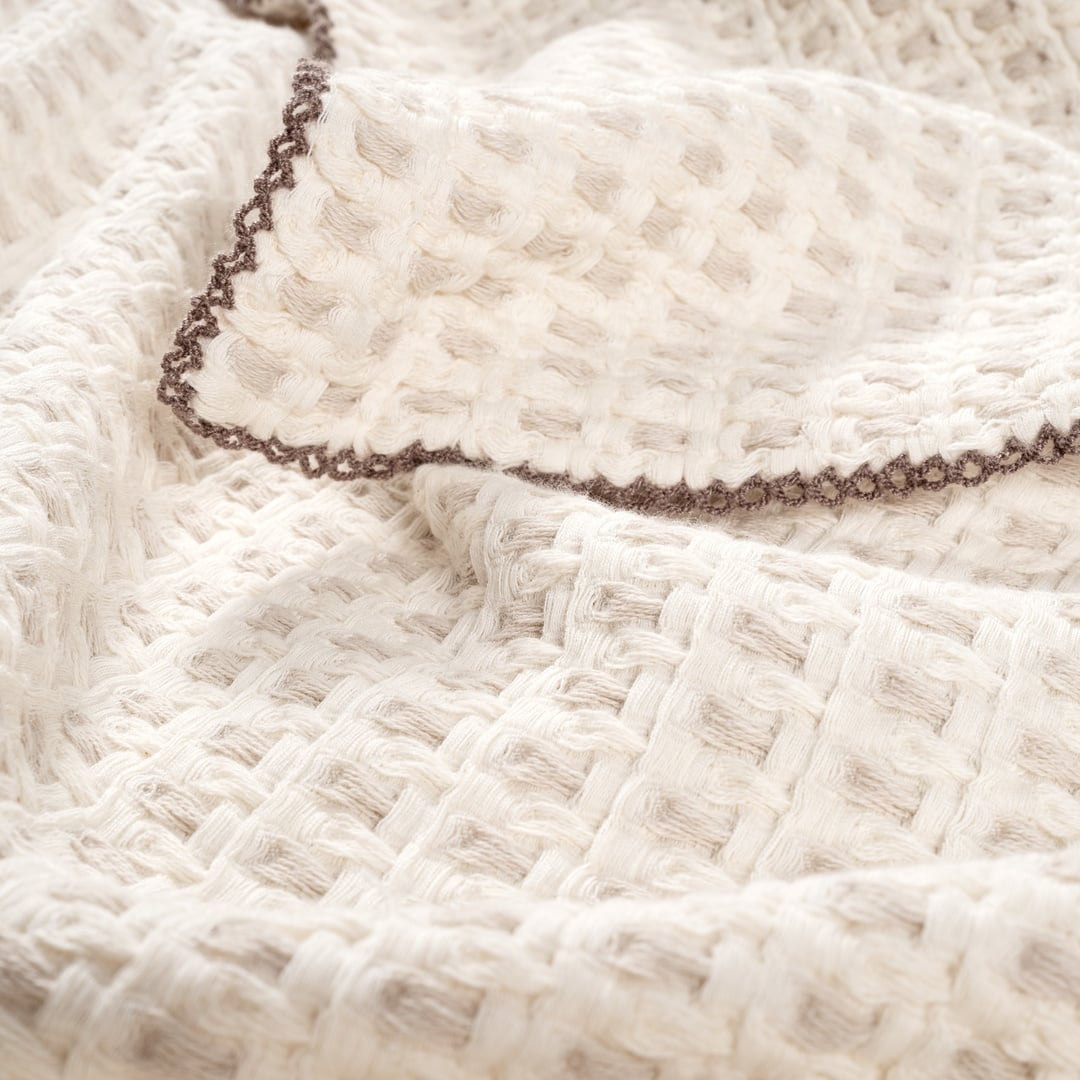 Costa Kenar İşlemeli İplik Boyalı Çift Kişilik Pamuk %100 Pamuk Pike 200x220 Cm Natural