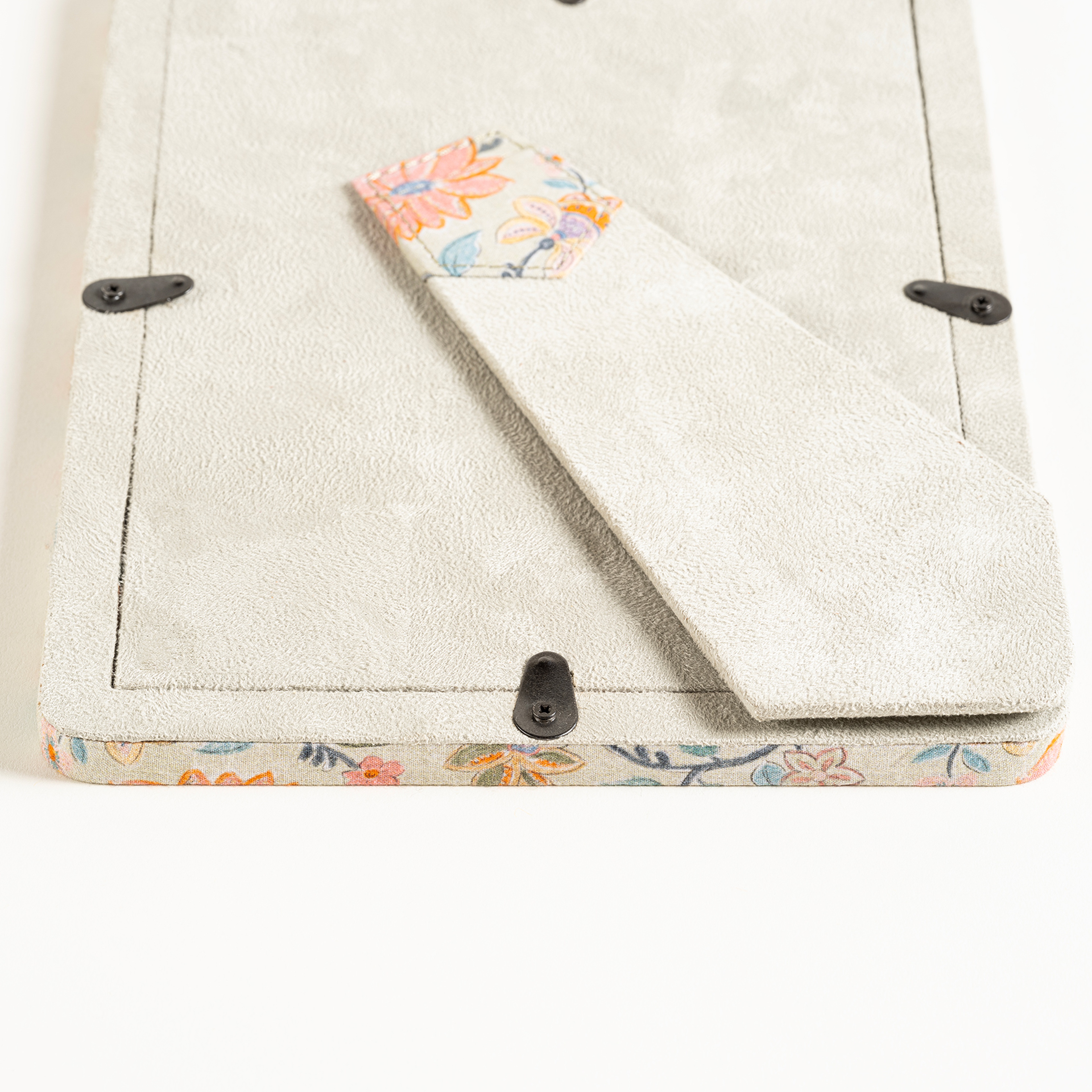 Noıda Baskılı Yapay Süet - Mdf - Cam - Kumaş: %100 Pamuk Çerçeve 17.30x23.50 Cm Yeşil