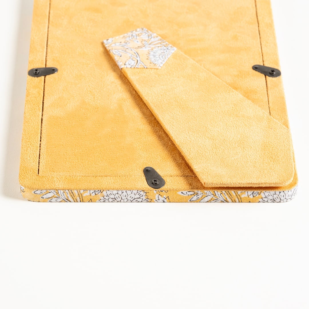 Noıda Baskılı Yapay Süet - Mdf - Cam - Kumaş: %100 Pamuk Çerçeve 17.30x23.50 Cm Sarı