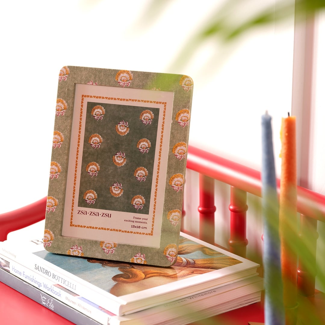 Noıda Baskılı Yapay Süet - Mdf - Cam - Kumaş: %100 Pamuk Çerçeve 17.30x23.50 Cm Orman Yeşilı