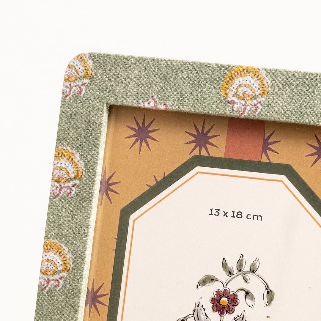 Noıda Baskılı Yapay Süet - Mdf - Cam - Kumaş: %100 Pamuk Çerçeve 17.30x23.50 Cm Orman Yeşilı